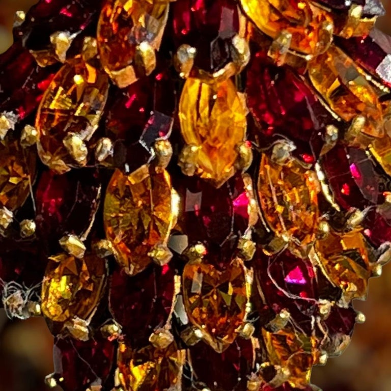 Cadeau Original Broche Smiley Argent CHAMEEN - Clip Pour Écharpe, Foulard, Poncho - Accessoire Mode Femme Accessoire Mode Fun