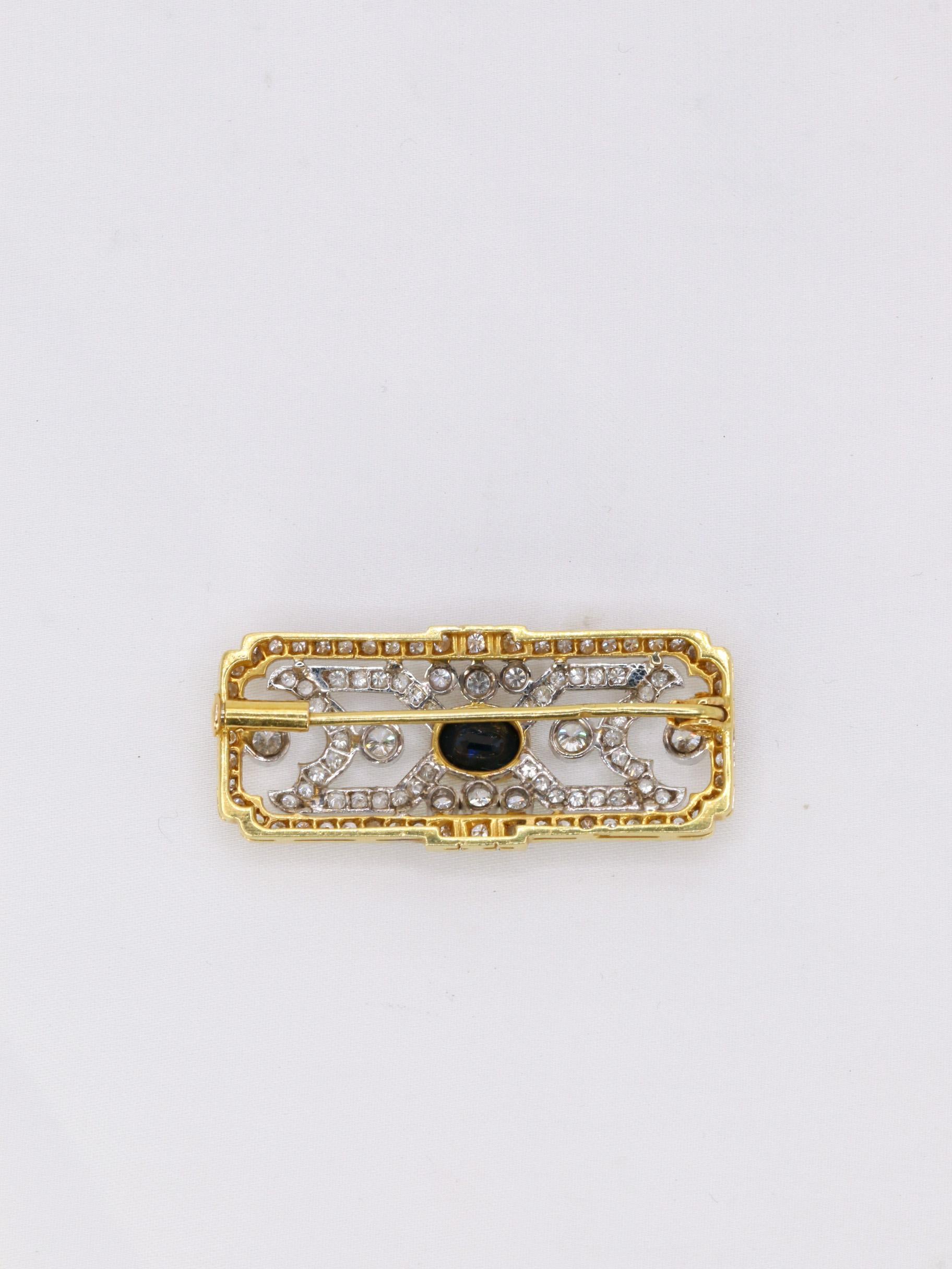Broche plaque en or, diamants et saphir ovale In Good Condition For Sale In PARIS, FR