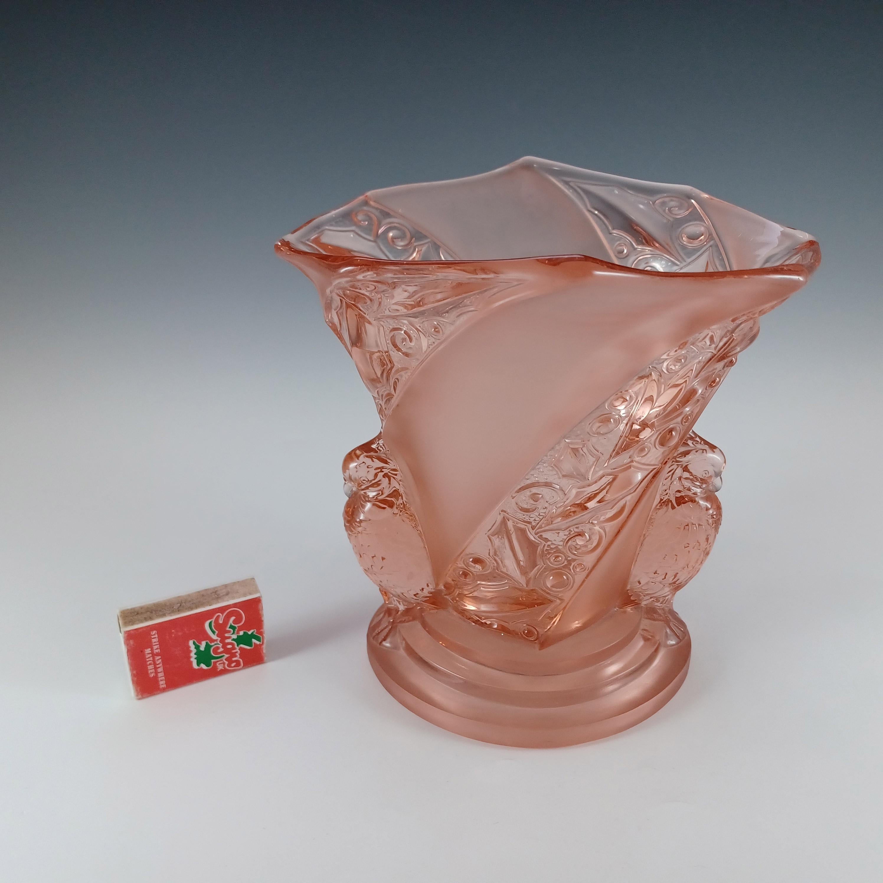 Brockwitz #6925 Art Deco Pink Glass 'Parakeet' Bird Vase For Sale 3