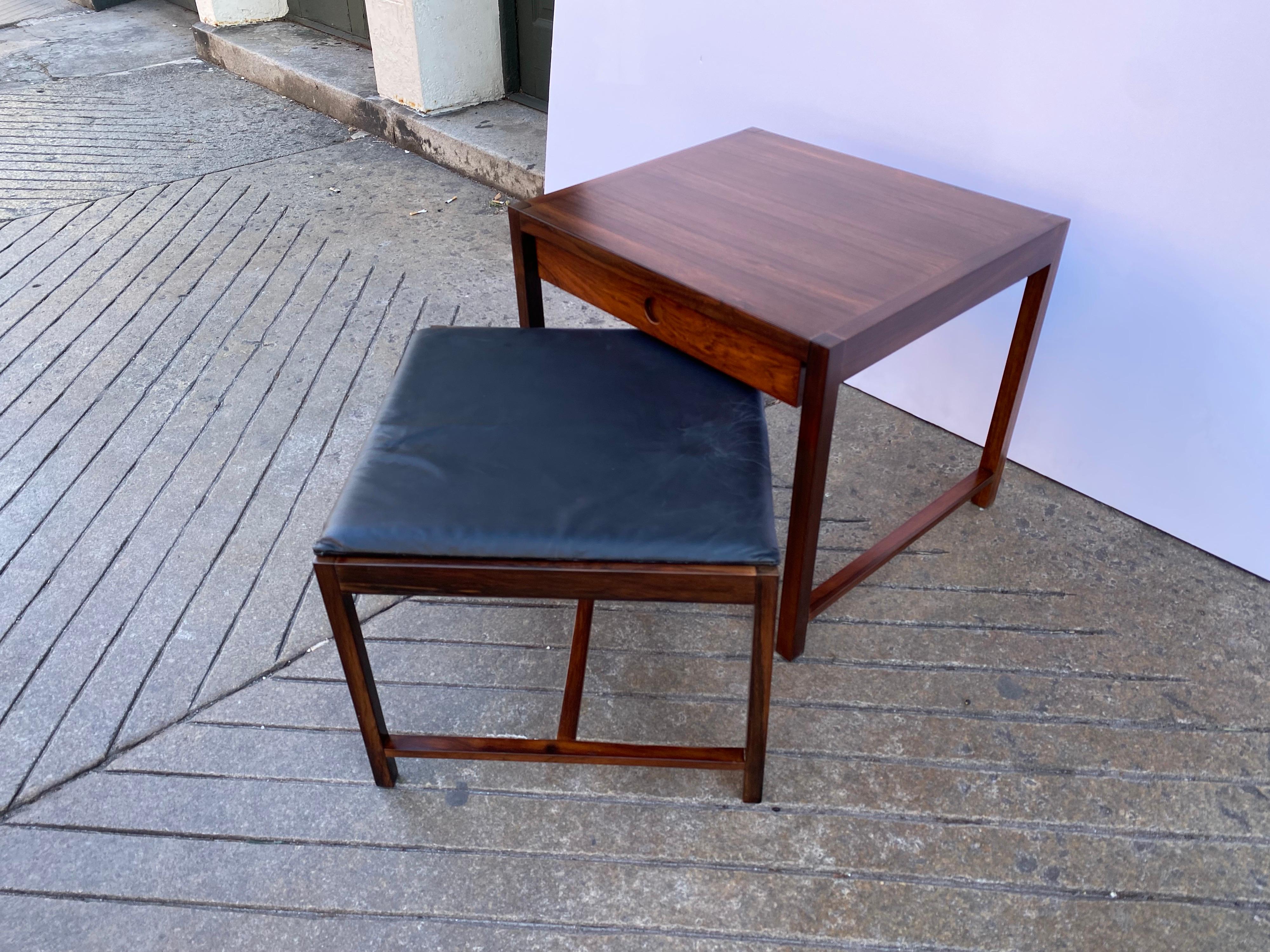 Brode Blindheim Rosewood End Table and Ottoman 4