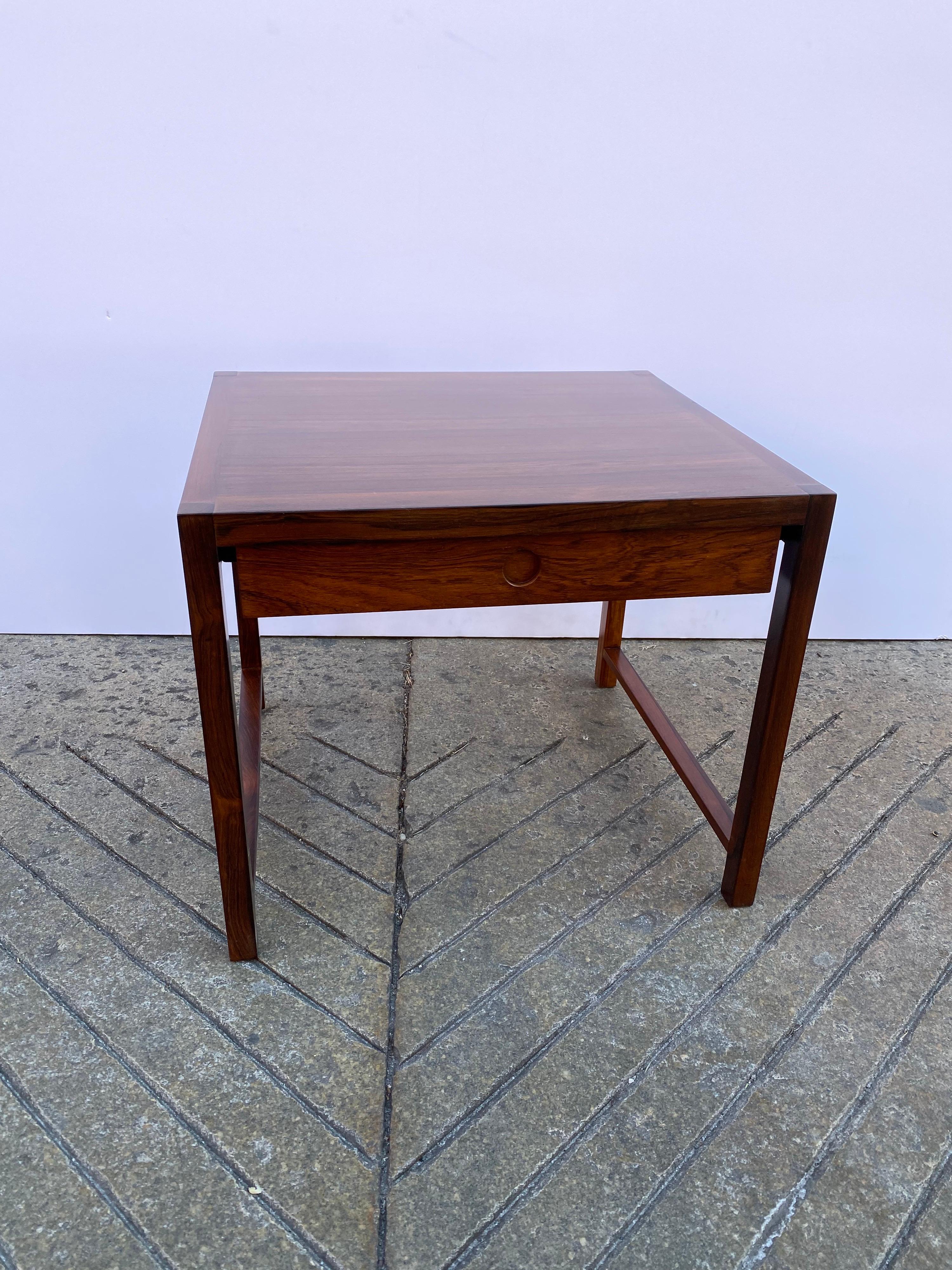 Brode Blindheim Rosewood End Table and Ottoman 7