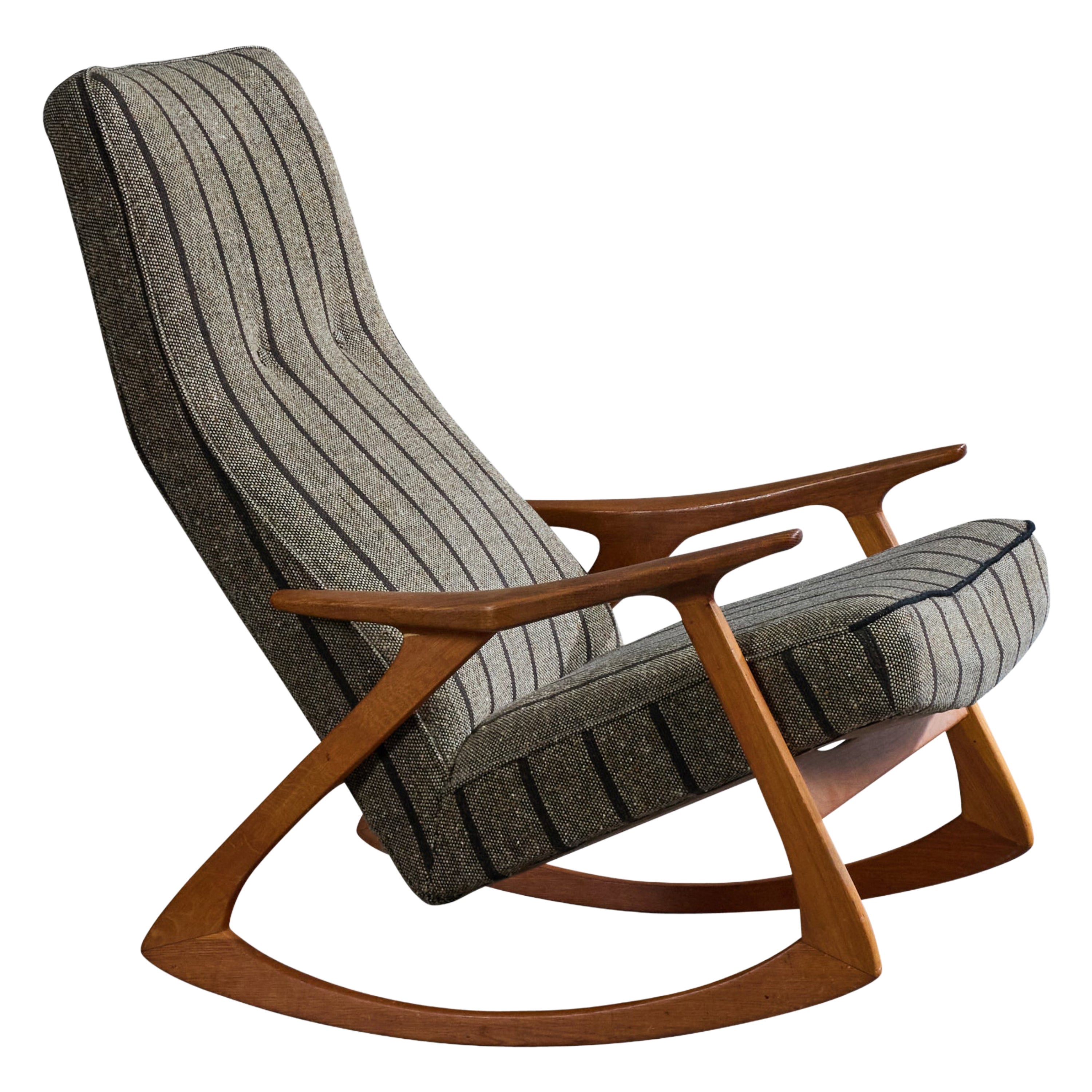Bröderna Andersson, Schaukelstuhl, Eiche, Stoff, Schweden, 1960er Jahre im Angebot