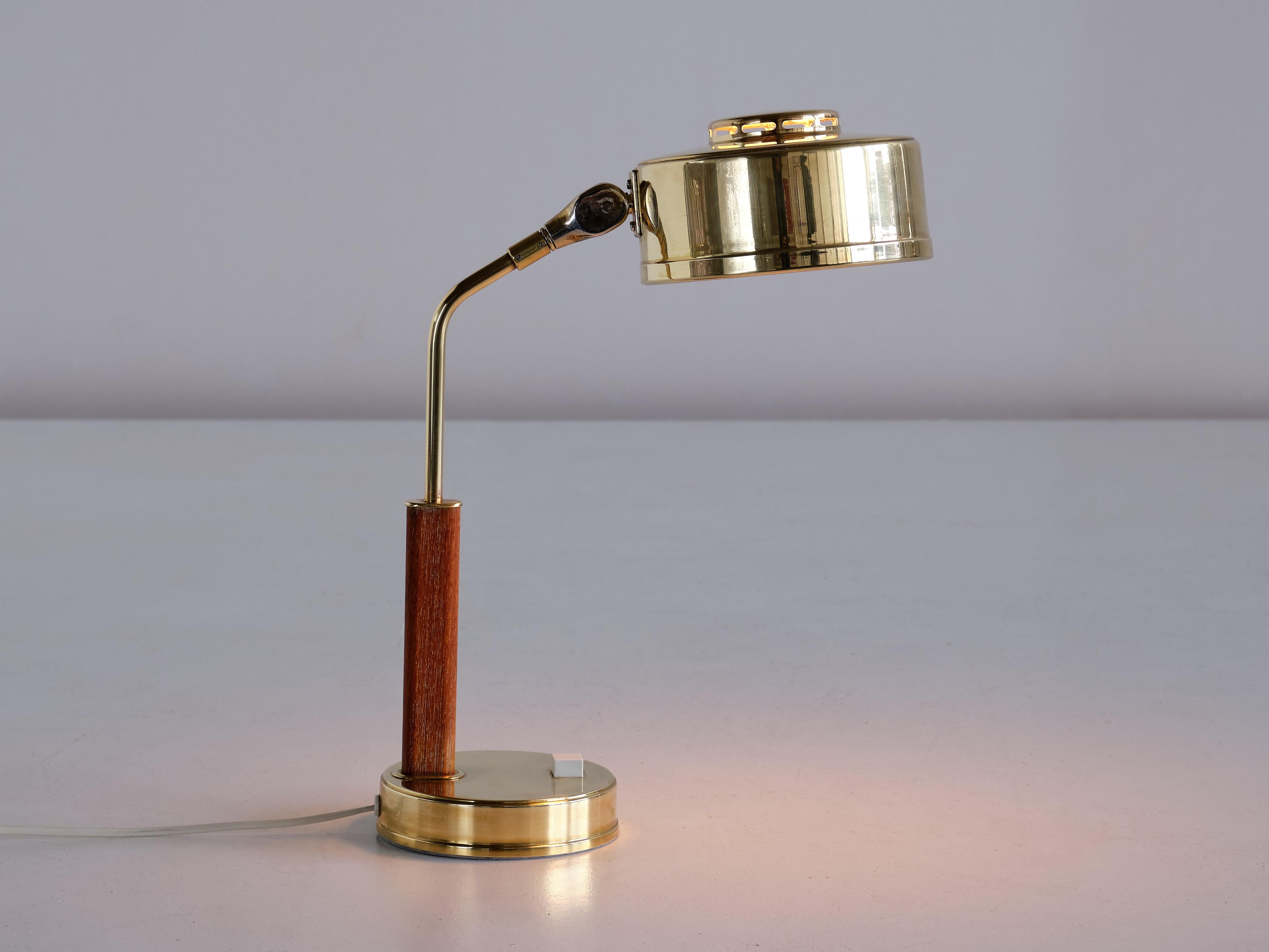 Swedish Bröderna Johansson Desk Lamp in Brass and Teak, Skellefteå, Sweden, 1950s