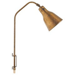 Attribution Bröderna Malmströms Metallvarufabrik, Applique, laiton, Suède, années 1940