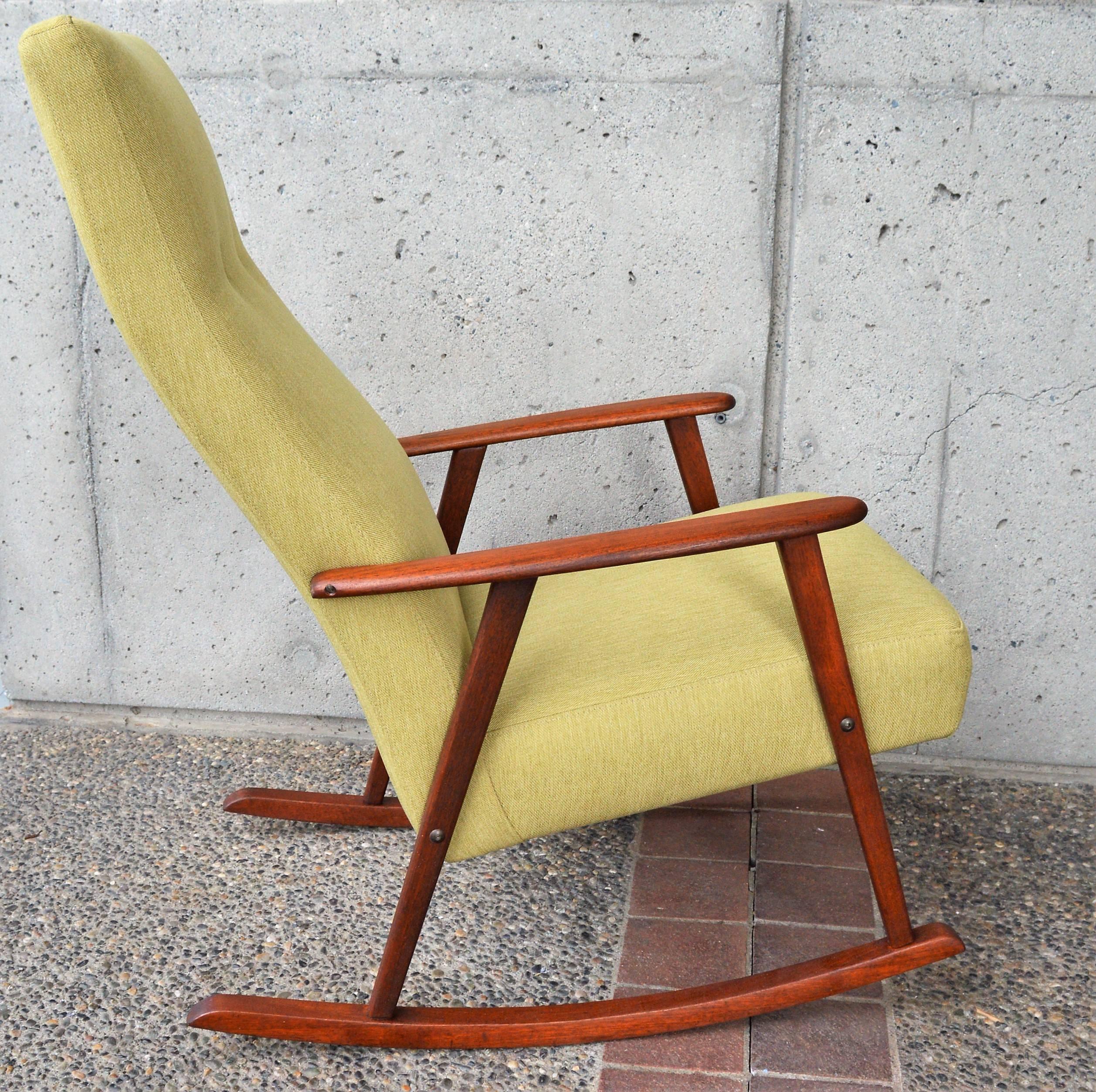 Broderne Johansons Teak Frame Rocking Chair in Celery Tweed In Excellent Condition In New Westminster, British Columbia
