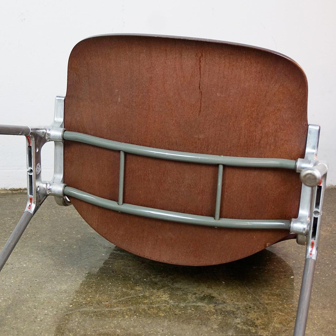 Sedia impilabile Castelli Dsc 106 in legno marrone di Giancarlo Piretti, Italia 9