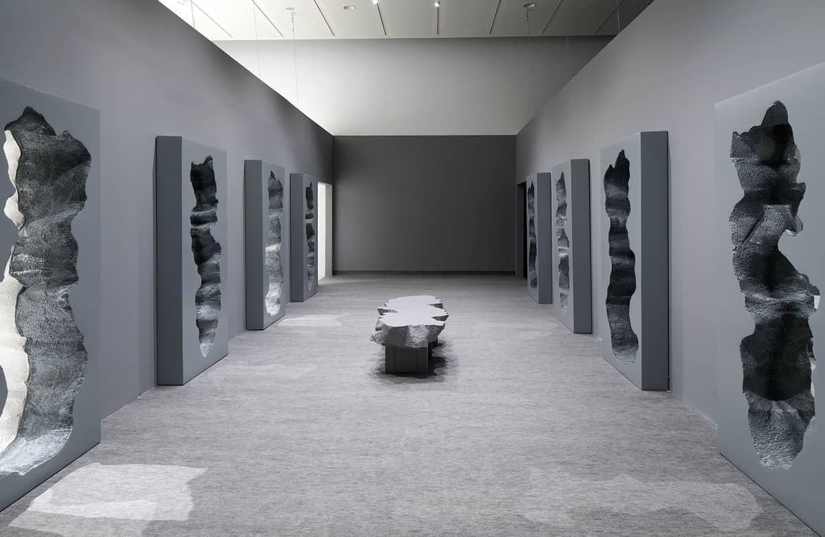 Banc Broken presque blanc par Gufram, Snarkitecture Neuf - En vente à Beverly Hills, CA