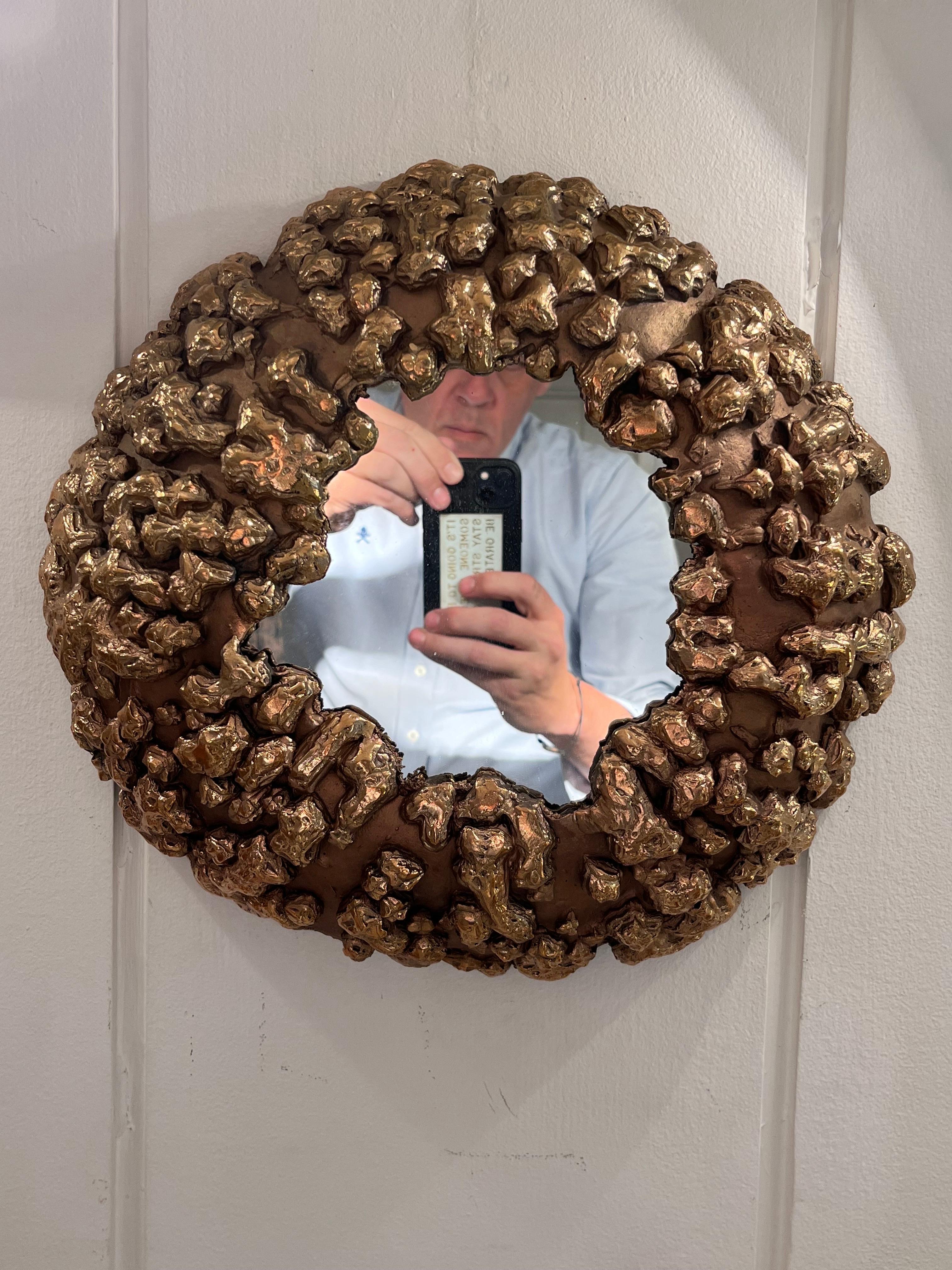 Bronnze Peanuts Mirror by Clotilde Ancarani  In Excellent Condition For Sale In Saint-Ouen, FR