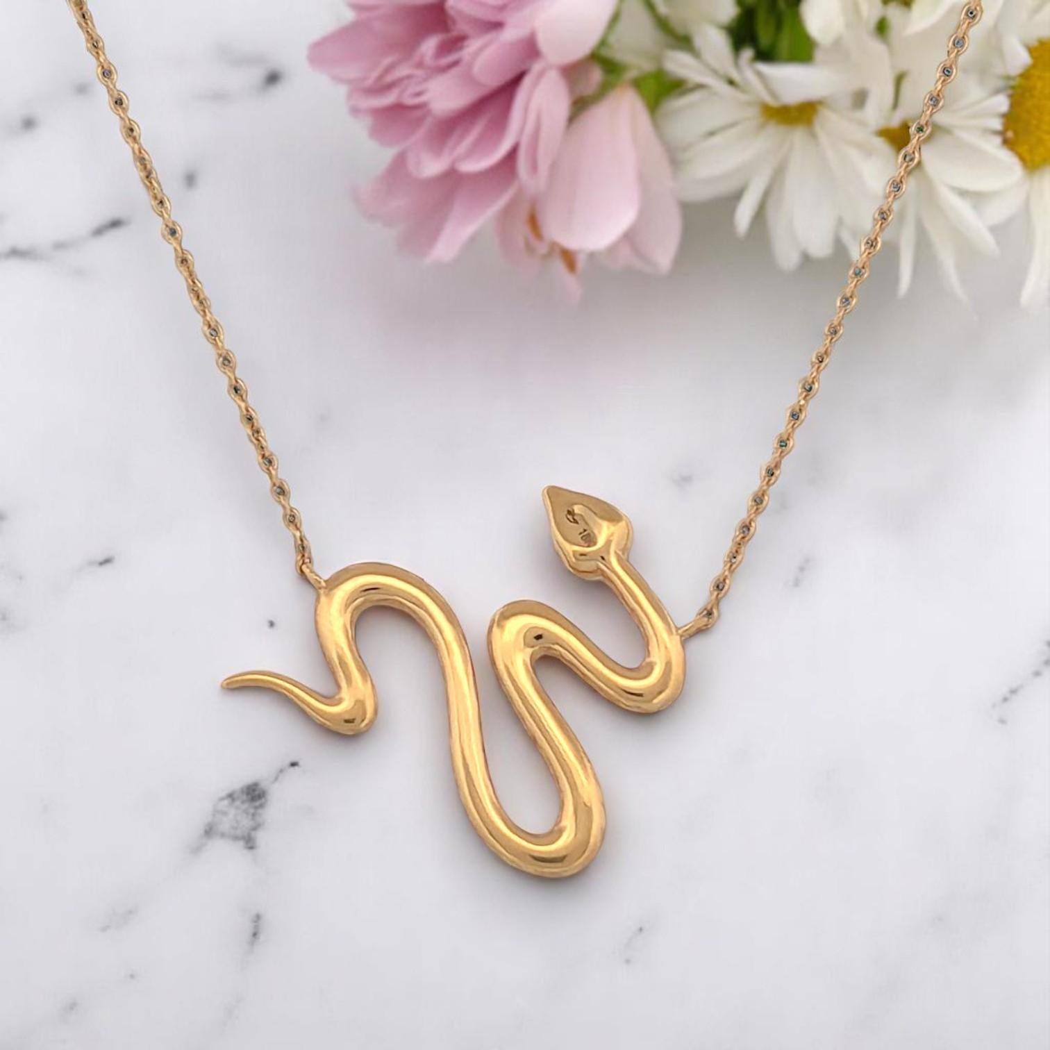 Bronte 18k Gold Snake Necklace – 0.07ct Diamond-Accented Serpent Pendant In New Condition For Sale In Greeneville, TN