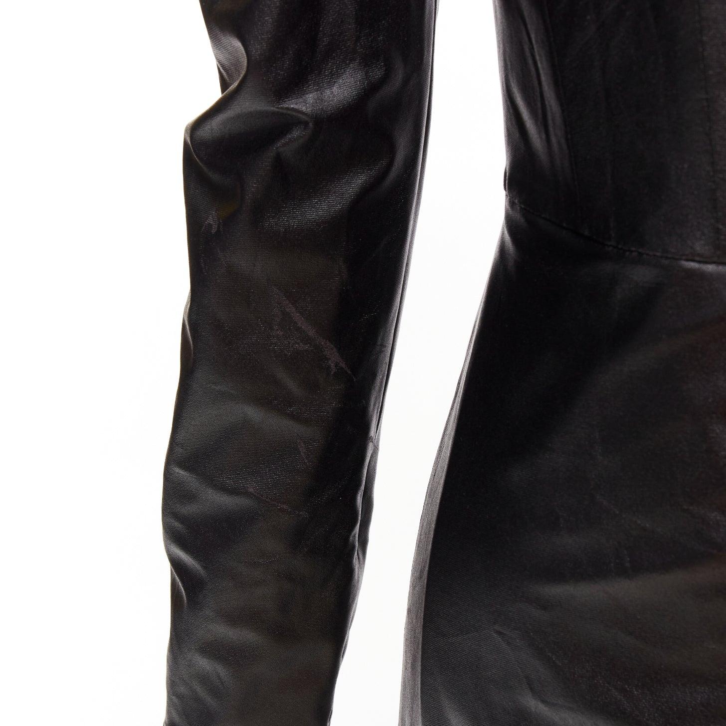 BRONX & BANCO noir tissu enduit jupe drapée épaule bouffante mini robe XS en vente 2