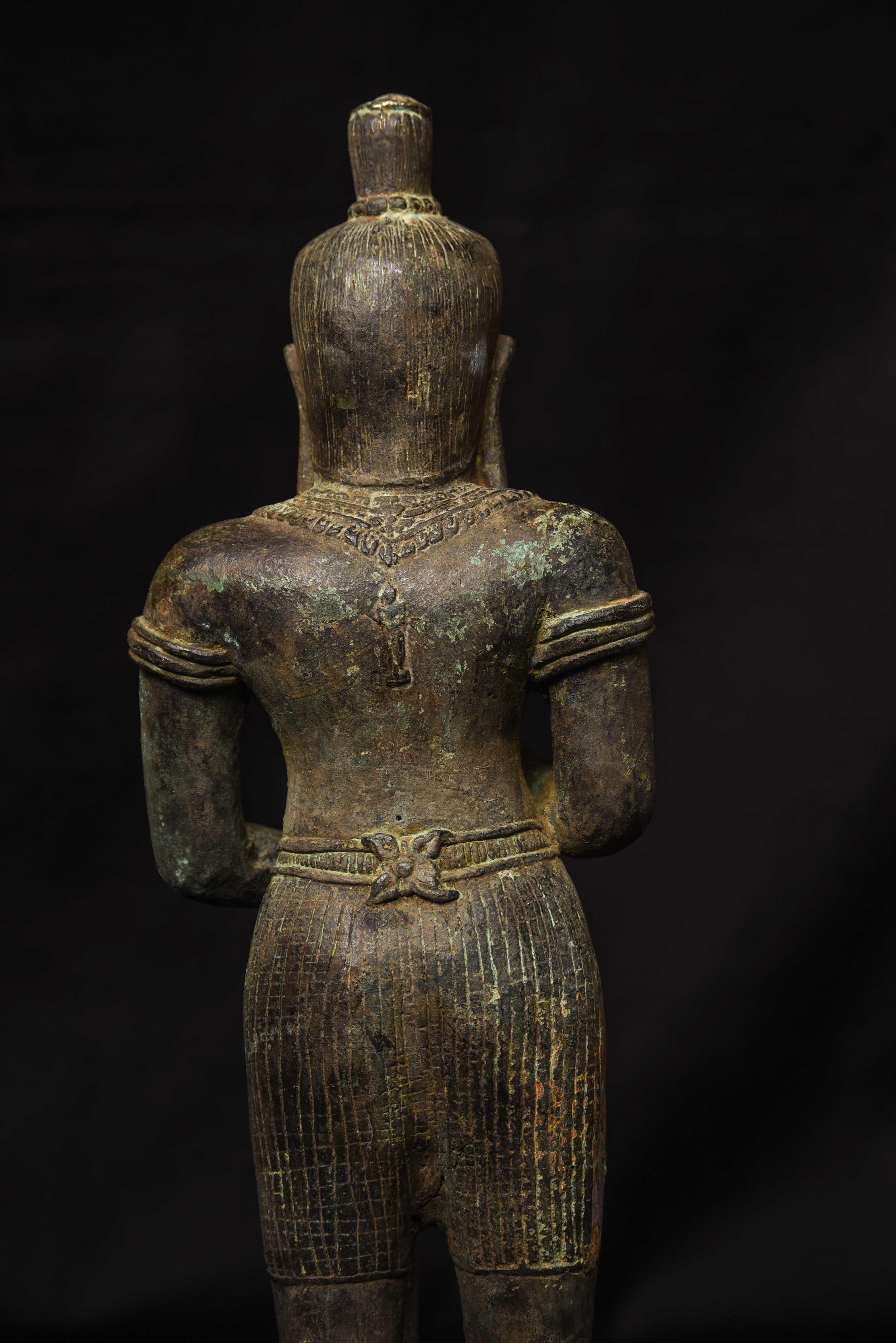 Bronze 10-11thC Cambodian Khmer Era  Guardian Figure. For Sale 5