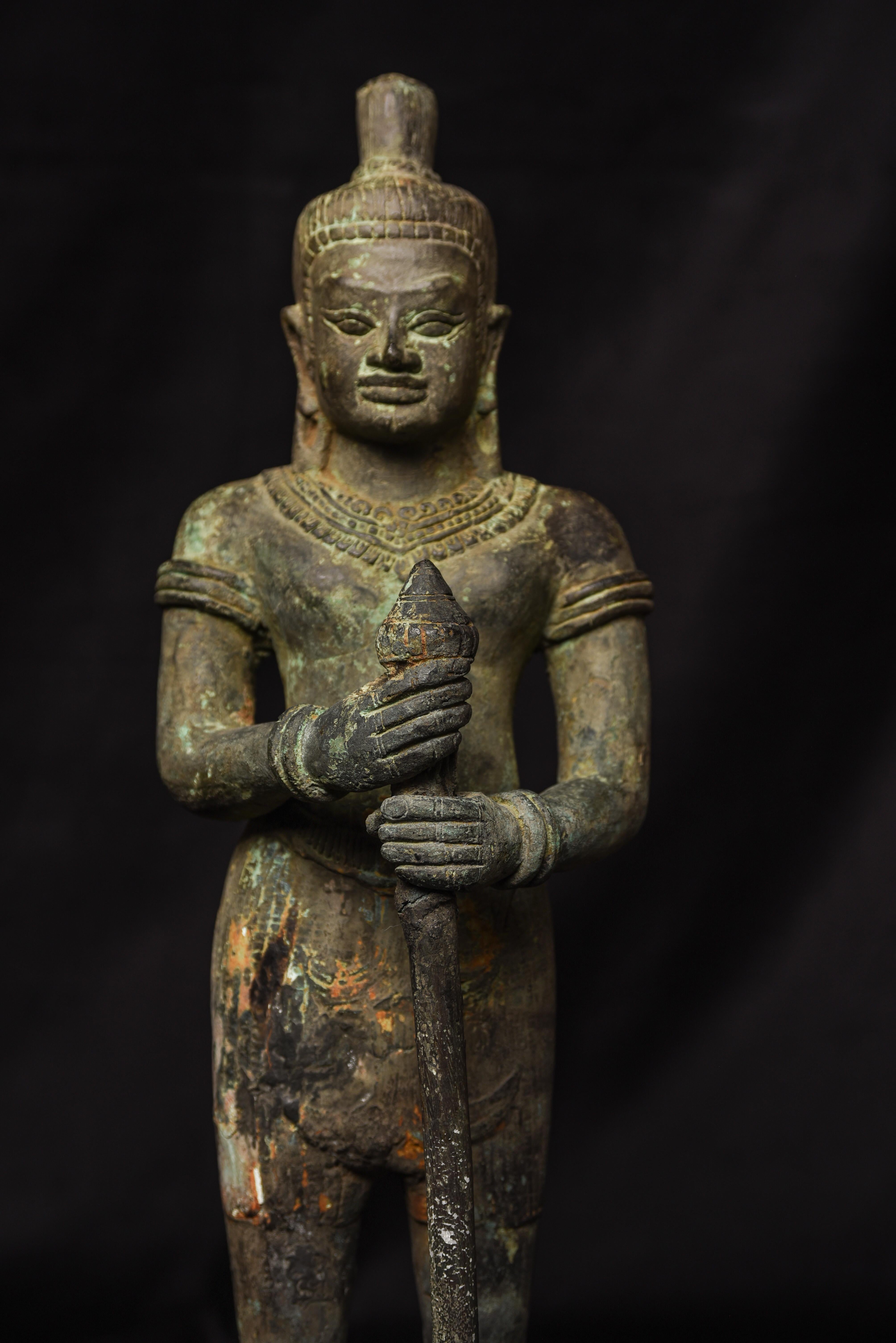 Bronze 10-11thC Cambodian Khmer Era  Guardian Figure. For Sale 12
