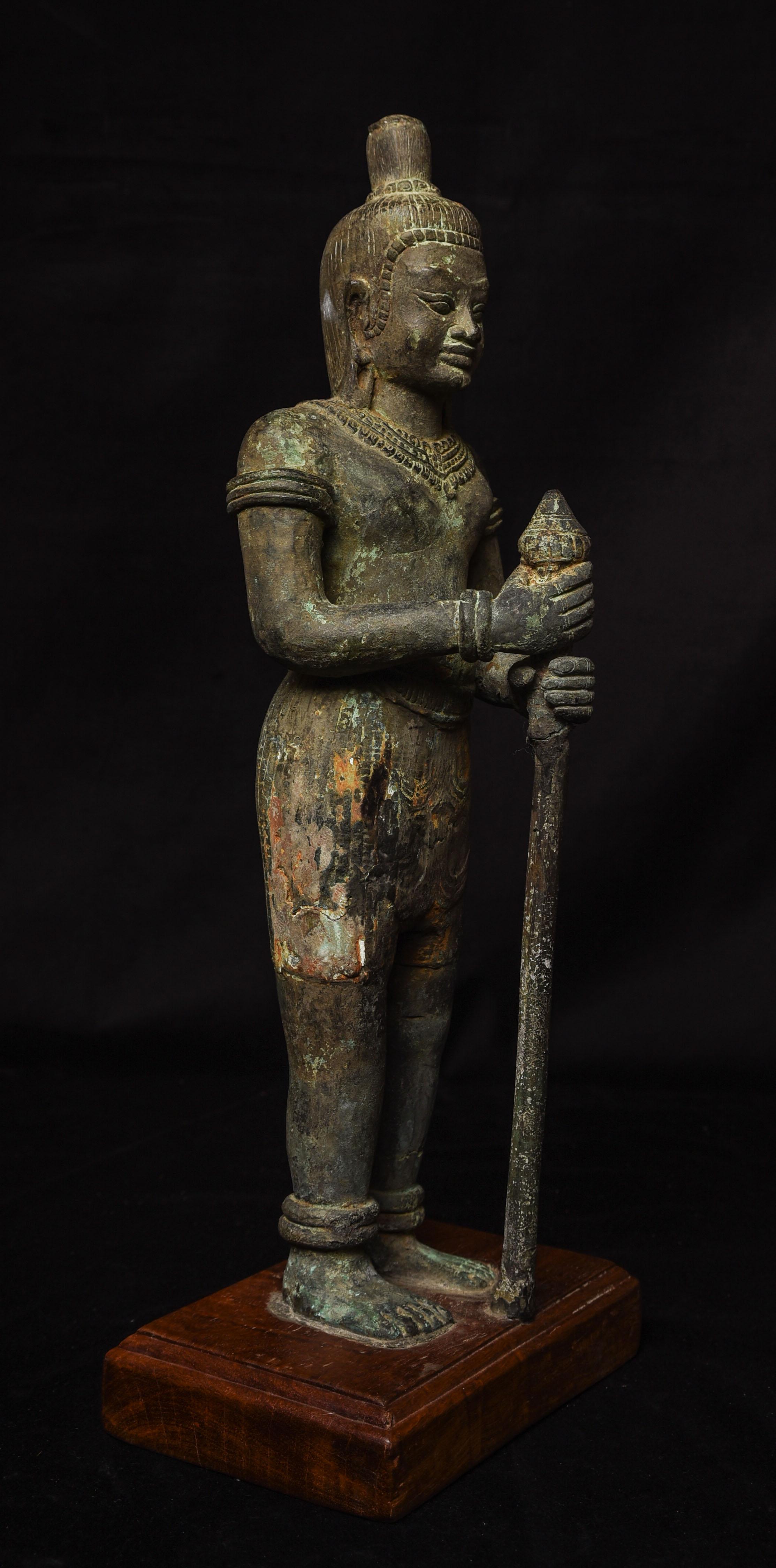Bronze 10-11thC Cambodian Khmer Era  Guardian Figure. In Fair Condition For Sale In Ukiah, CA