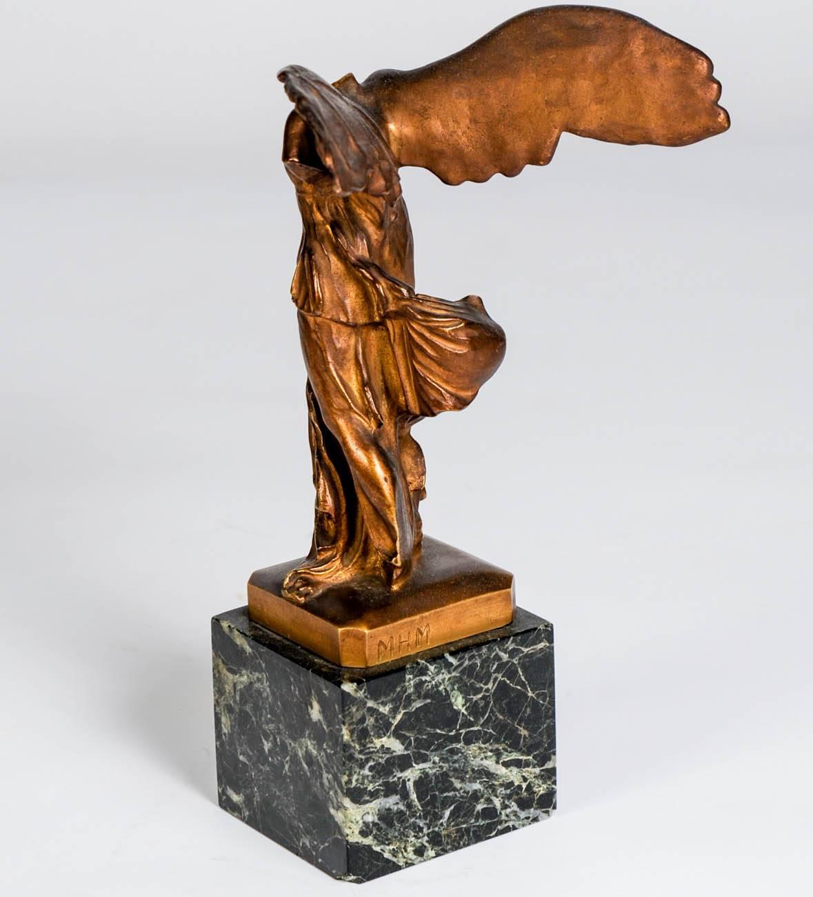 Bronze 19th Century Victoire of Samothrace In Good Condition In New York, NY