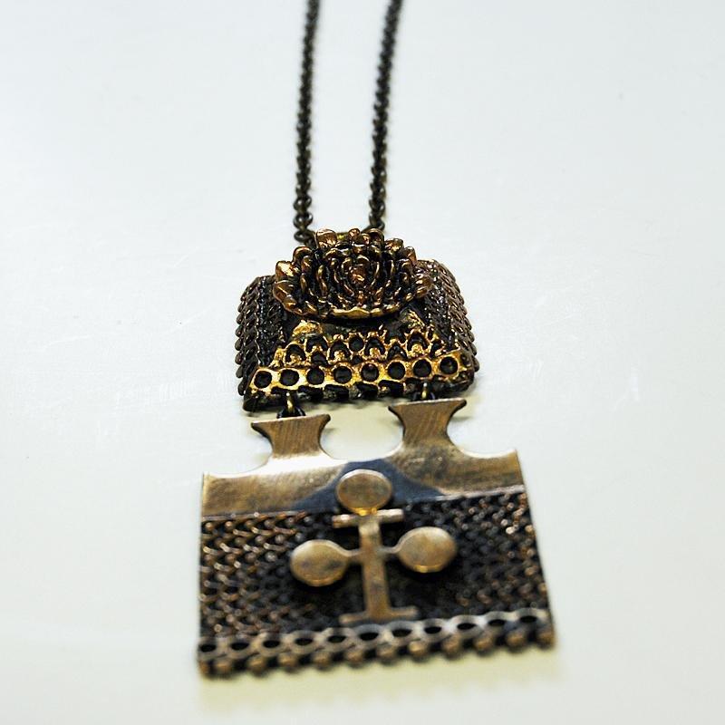 Bronze 2-piece pendant necklace by Pentti Sarpaneva Finland 1970s In Good Condition For Sale In Stokholm, SE