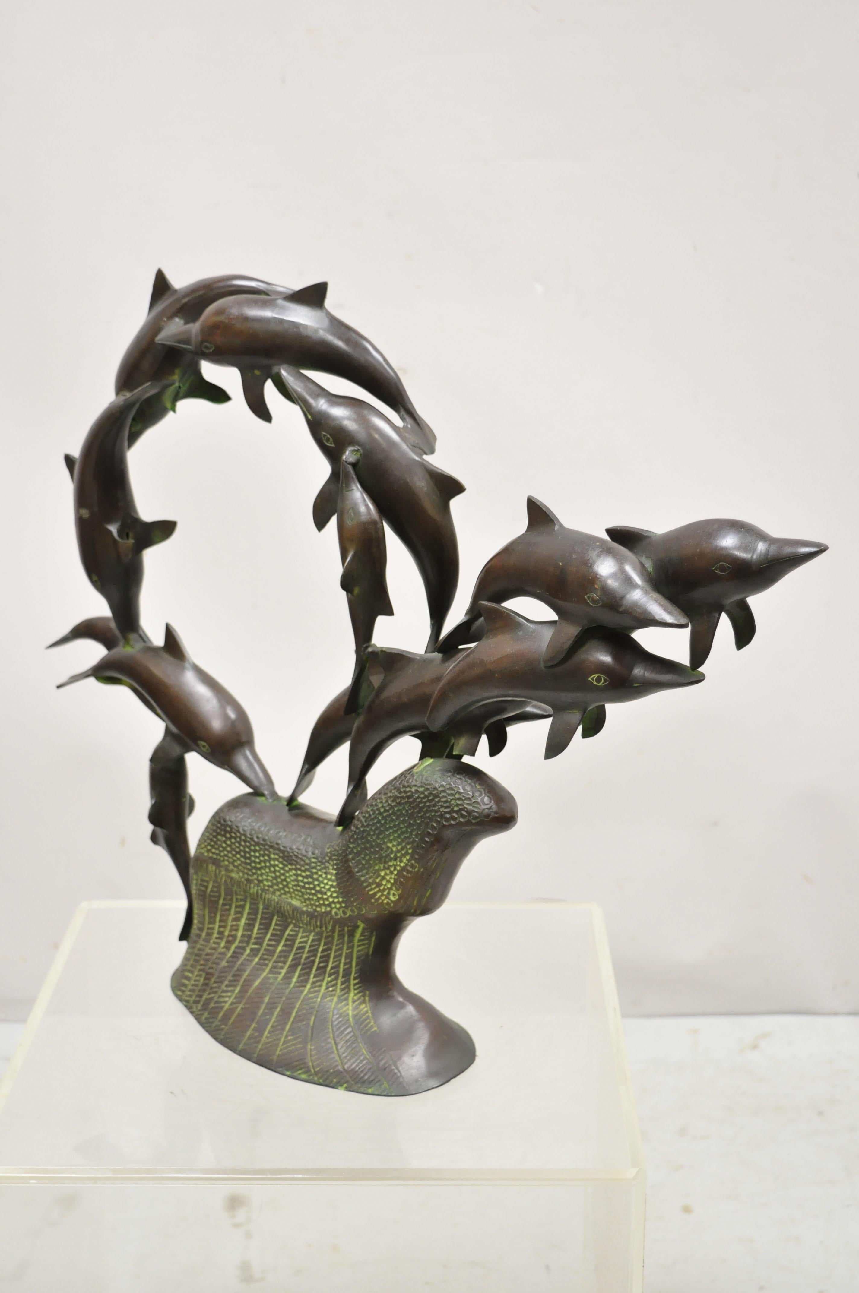 Statue en bronze - Nature 13 dauphins en train de jouer - Sculpture - Figure en vert verdigris en vente 6