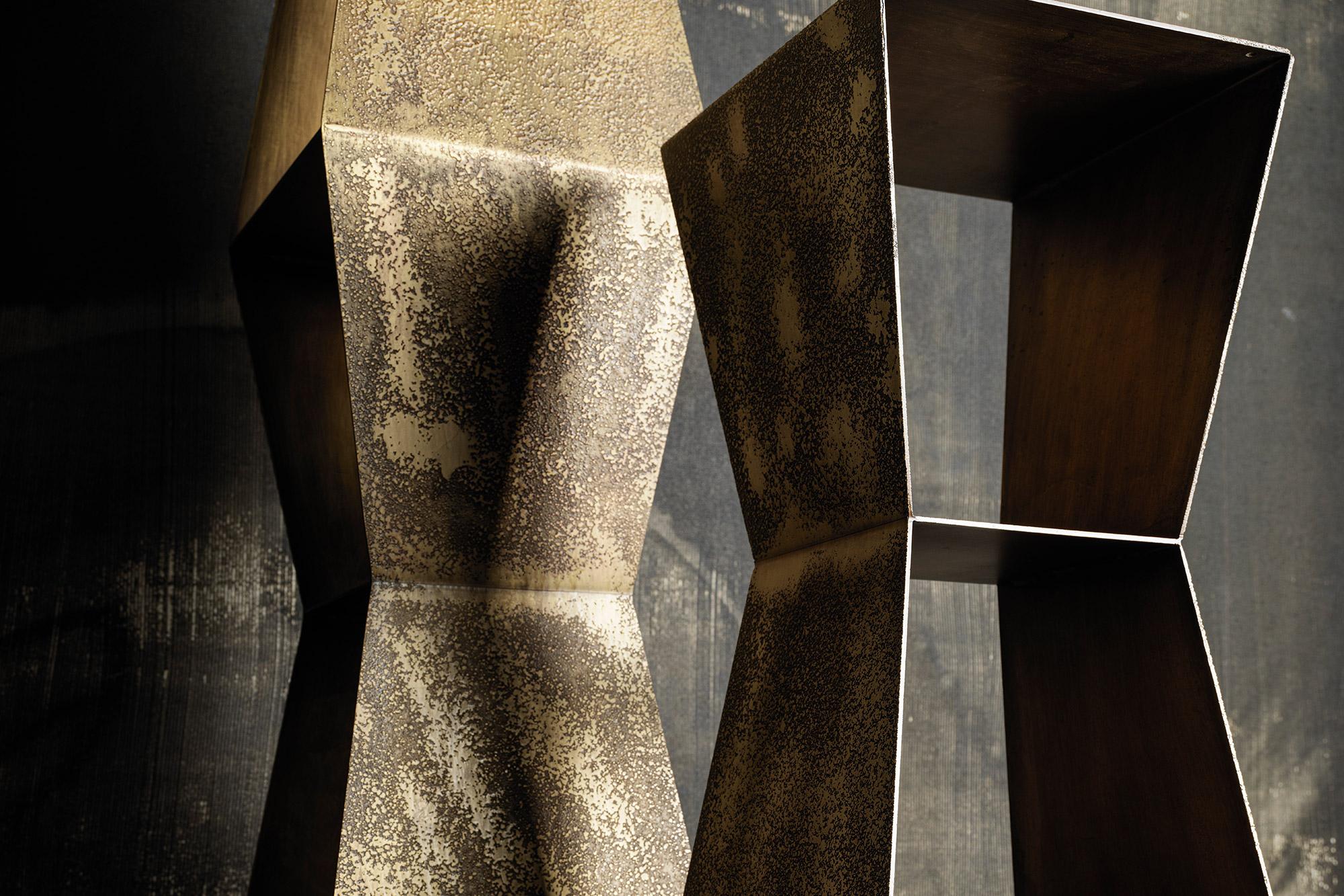 Libreria Albedo Tula in bronzo di Carlo Cumini in vendita 2