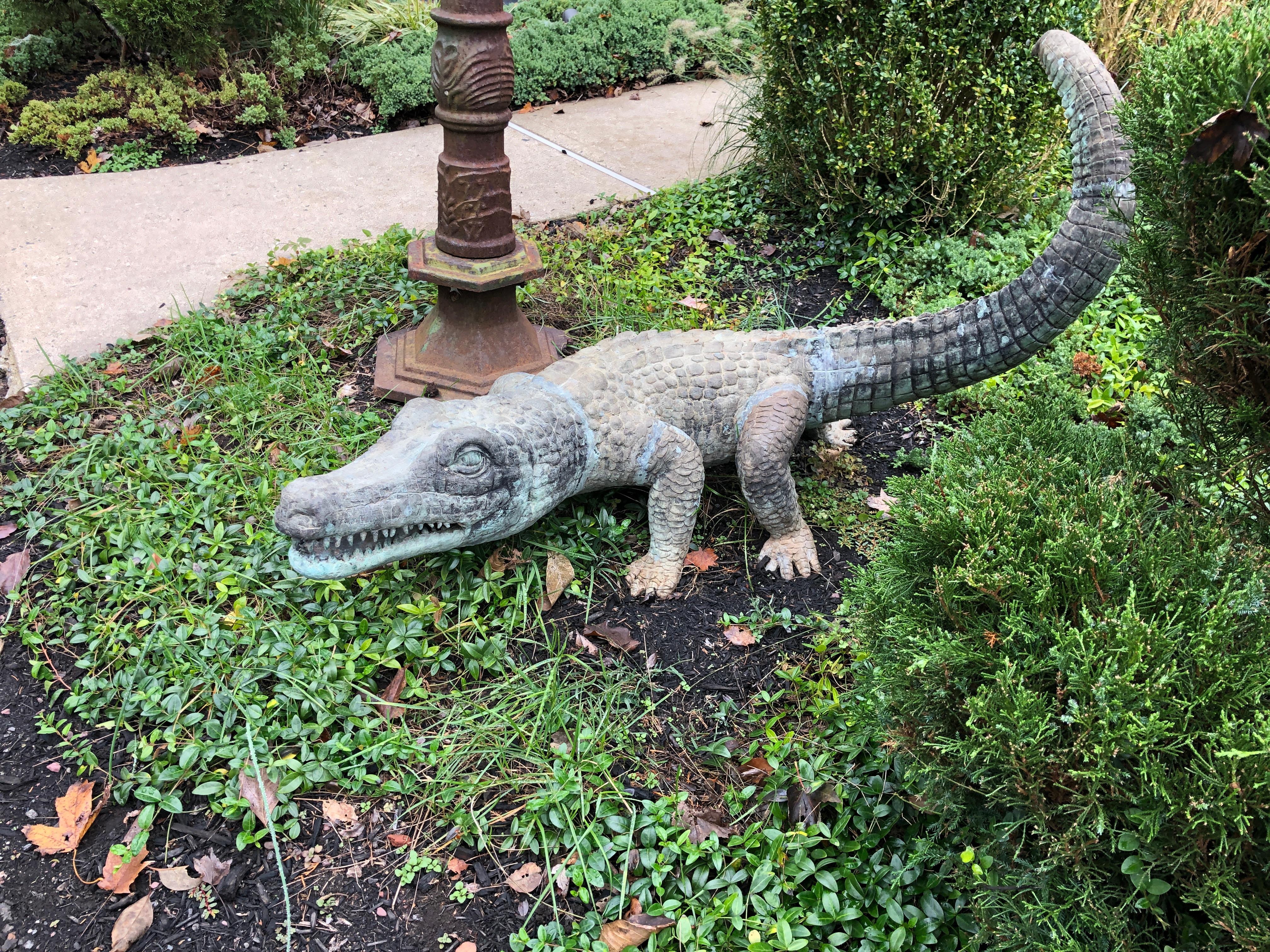 Vintage-Alligator aus Bronze in Lebensgröße im Zustand „Gut“ im Angebot in Norwood, NJ