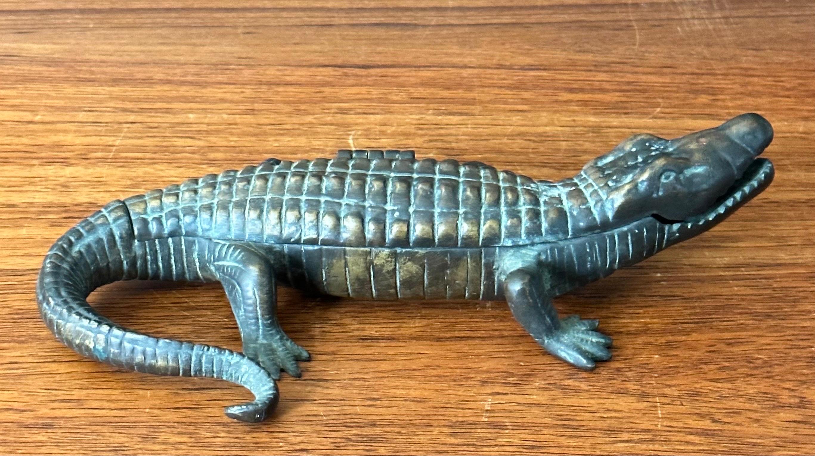 Bronze Alligator Sculpture / Box by Arthur Court For Sale 3