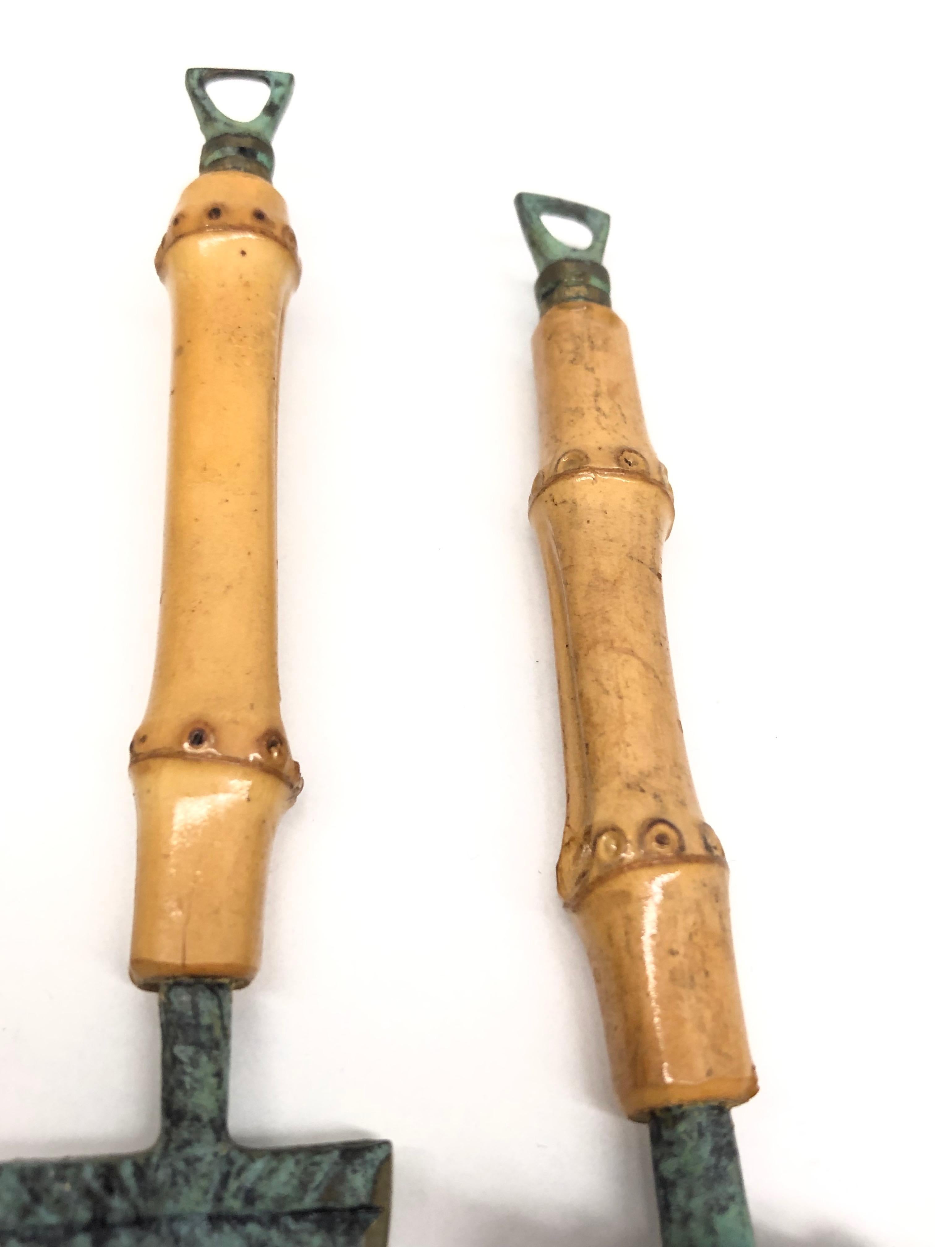 Metà XX secolo Set di attrezzi da giardinaggio per vasi da fiori e cactus con manico in bronzo e bambù, Germania, anni '50 in vendita