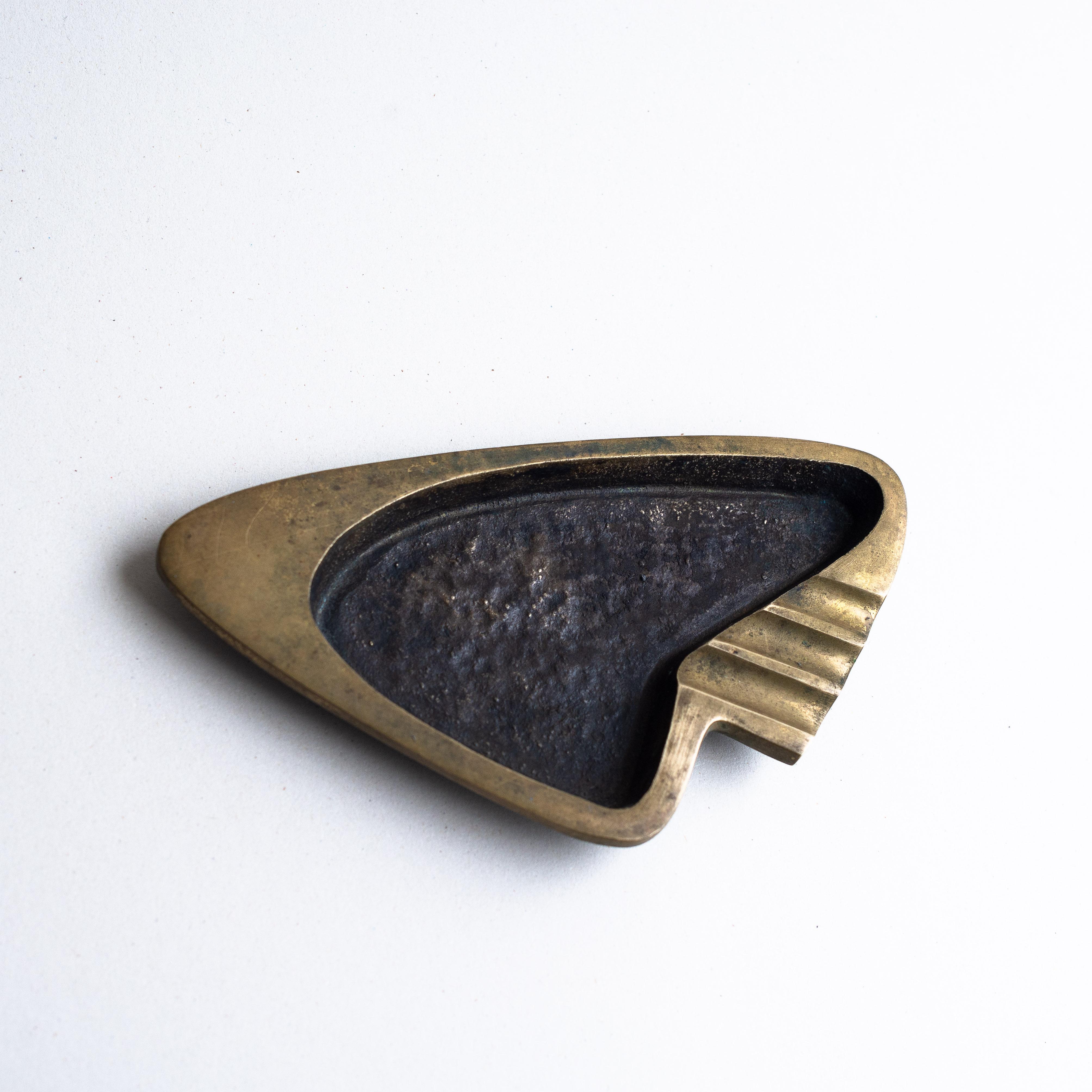Aschenbecher aus Bronze und Messing, Franz & Karl Hagenauer, Österreich 1950 (Bronziert) im Angebot