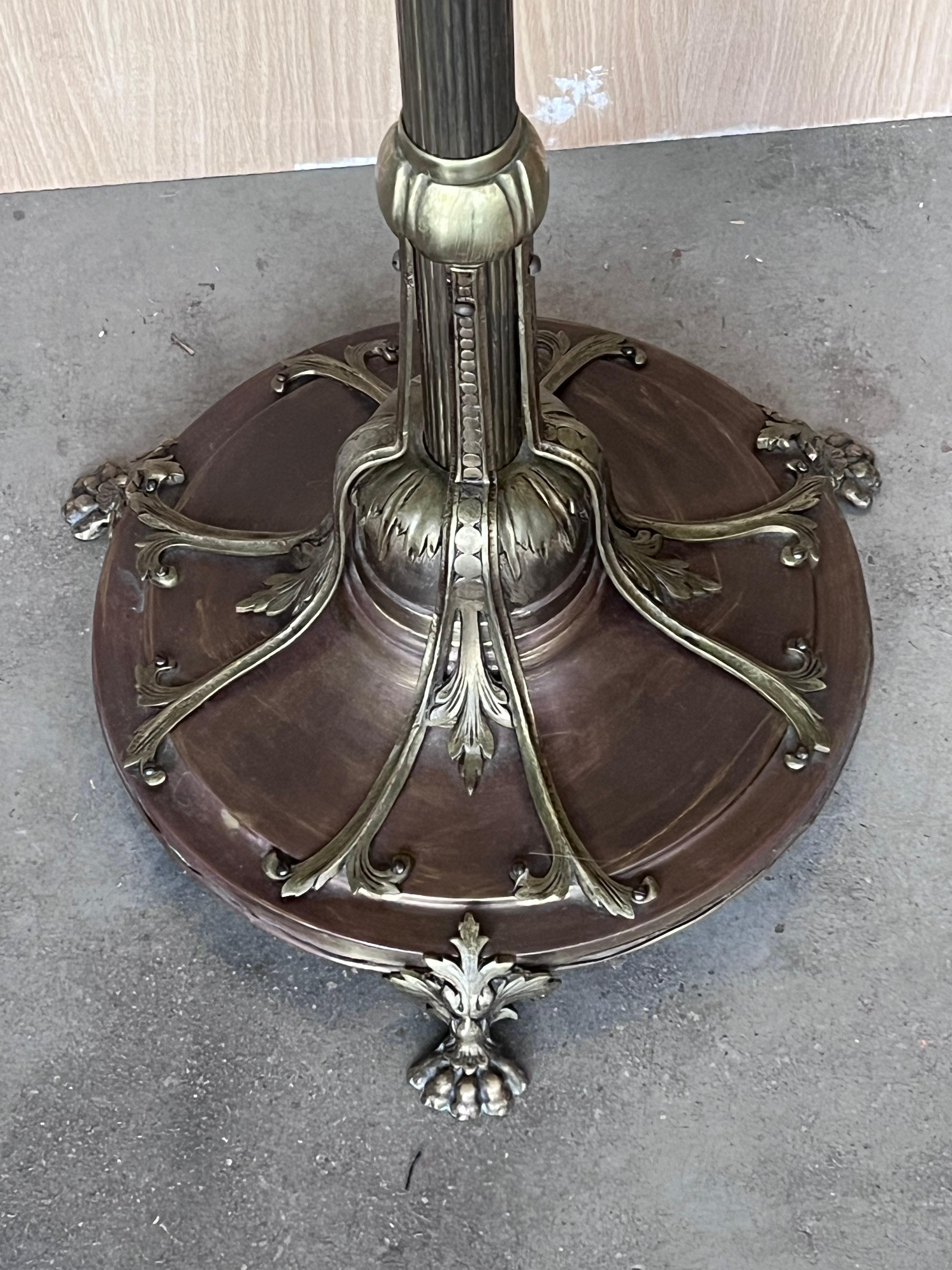 Bronze and Brass Burnished Art Nouveau Belle Epoque Hanger, Bronze Grifone Feet In Good Condition For Sale In Miami, FL