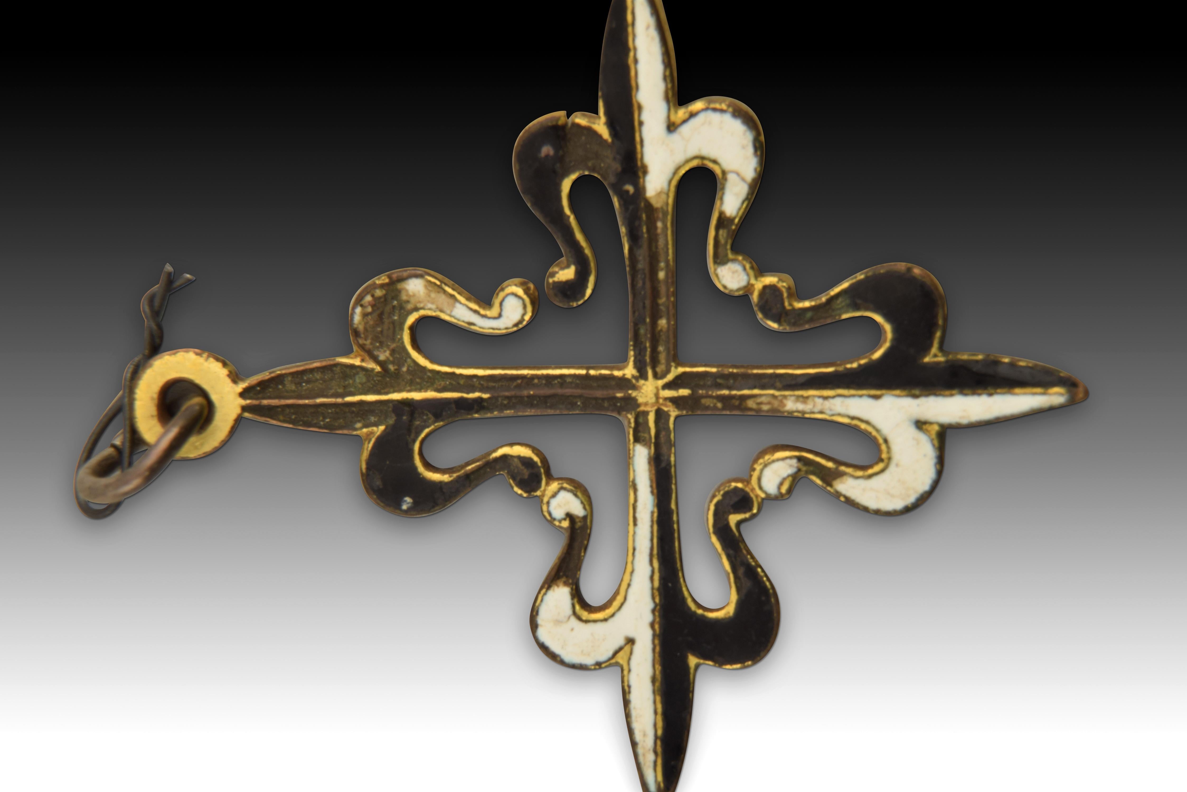 Kreuz des Predigerordens oder Habit von Santo Domingo. Vergoldete Bronze, Emaille. XVII. Jahrhundert.
 Medaille mit dem Flordelisada-Kreuz des Predigerordens, auch bekannt als Santo Domingo oder Dominikaner, aus vergoldeter Bronze und verziert mit