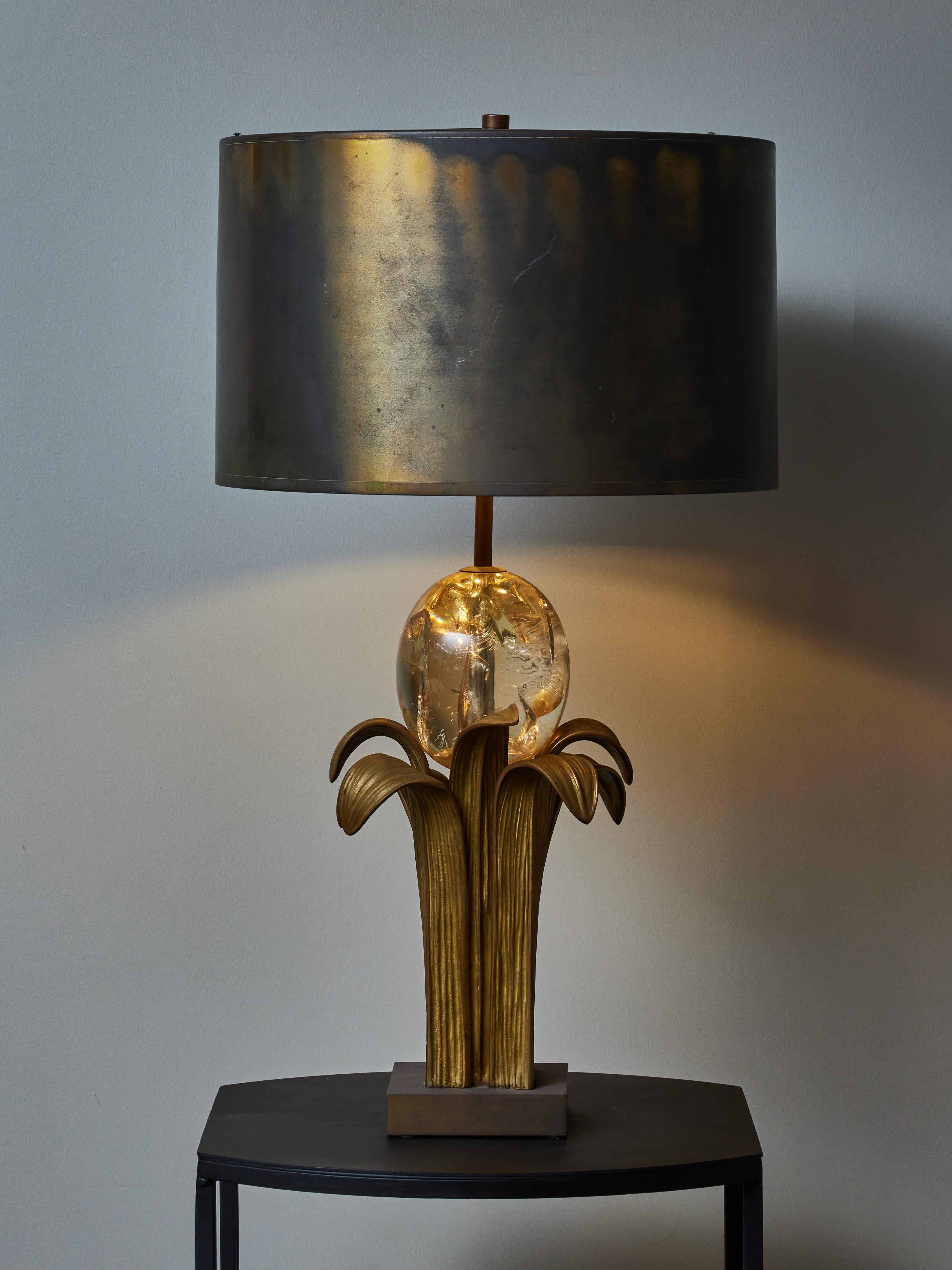 Mid-Century Modern Bronze and Fractal Resin Maison Charles Table lamp For Sale