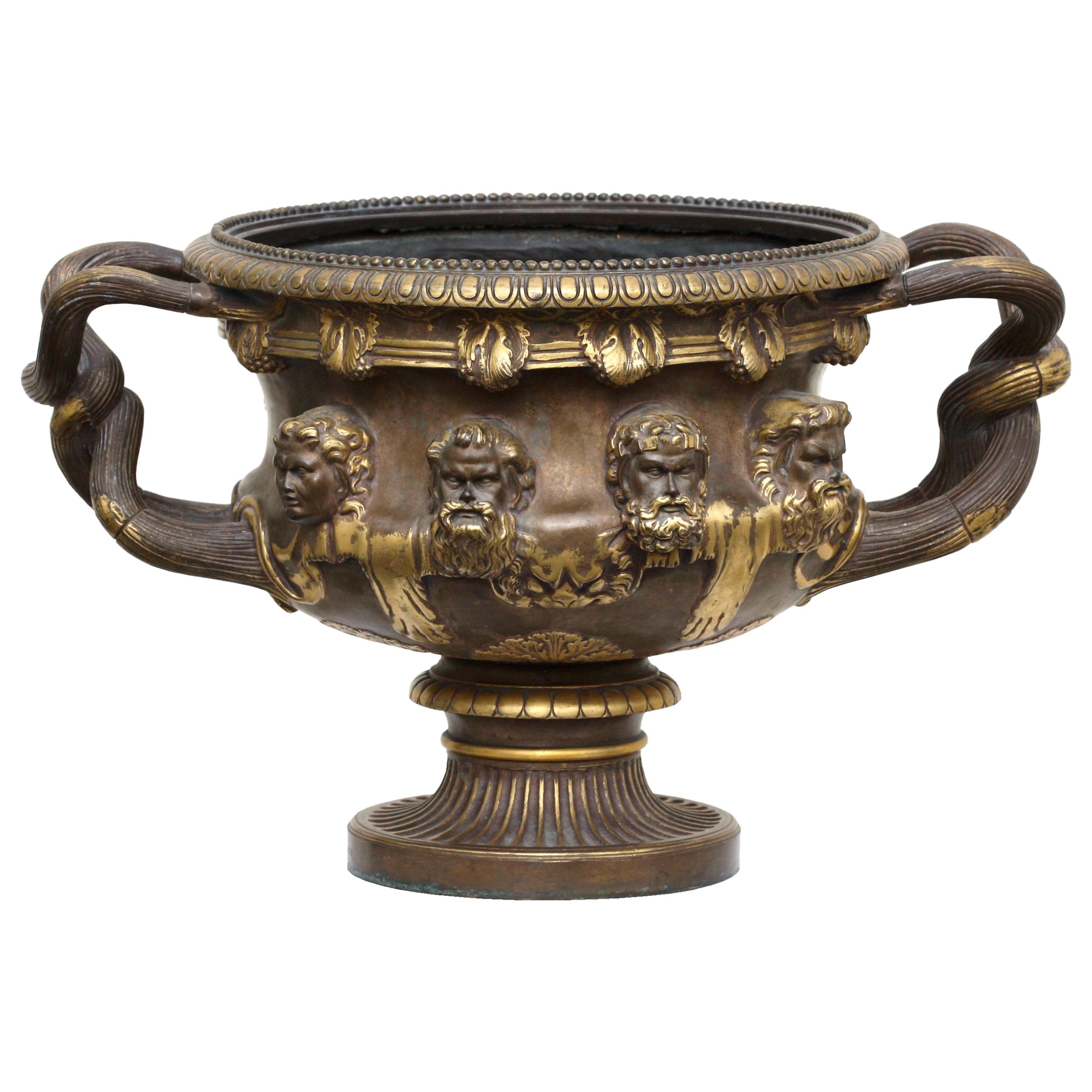 Vase "Warwick" aus Bronze und vergoldeter Bronze von Barbedienne, Paris, um 1870