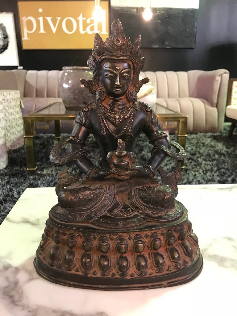 Tibetan Bronze and Gilt Temple Shrine Sculpture of Deity Bodhisattva White Tara For Sale 6