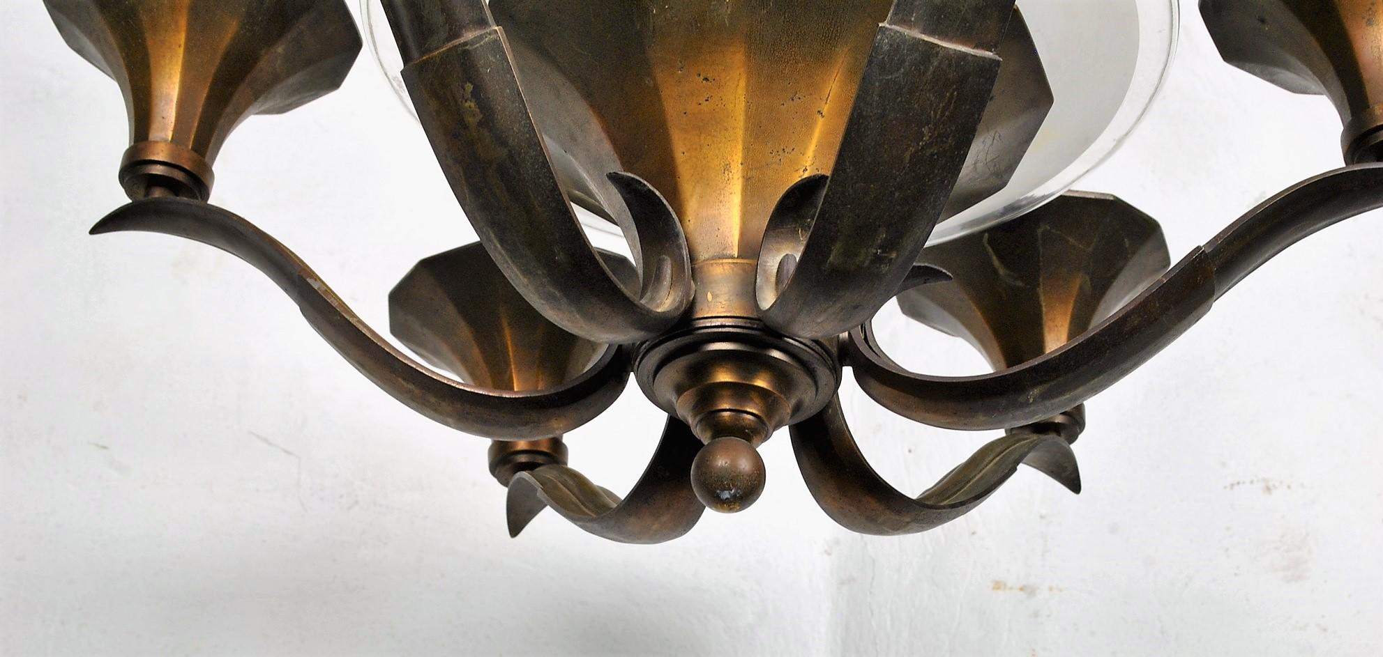 Lampadario in bronzo e vetro, Art Déco, XX secolo in vendita 7