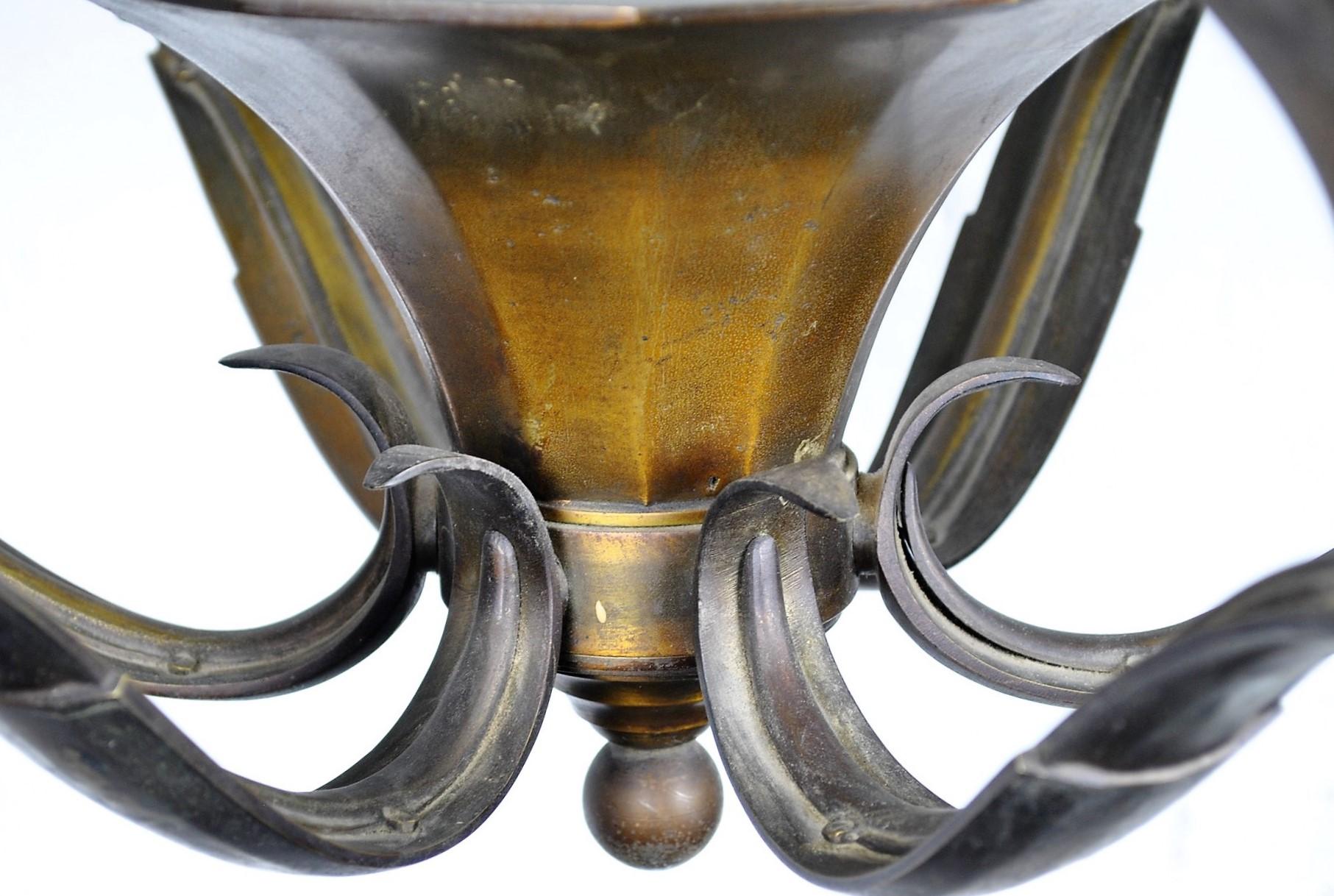 Lampadario in bronzo e vetro, Art Déco, XX secolo in vendita 4