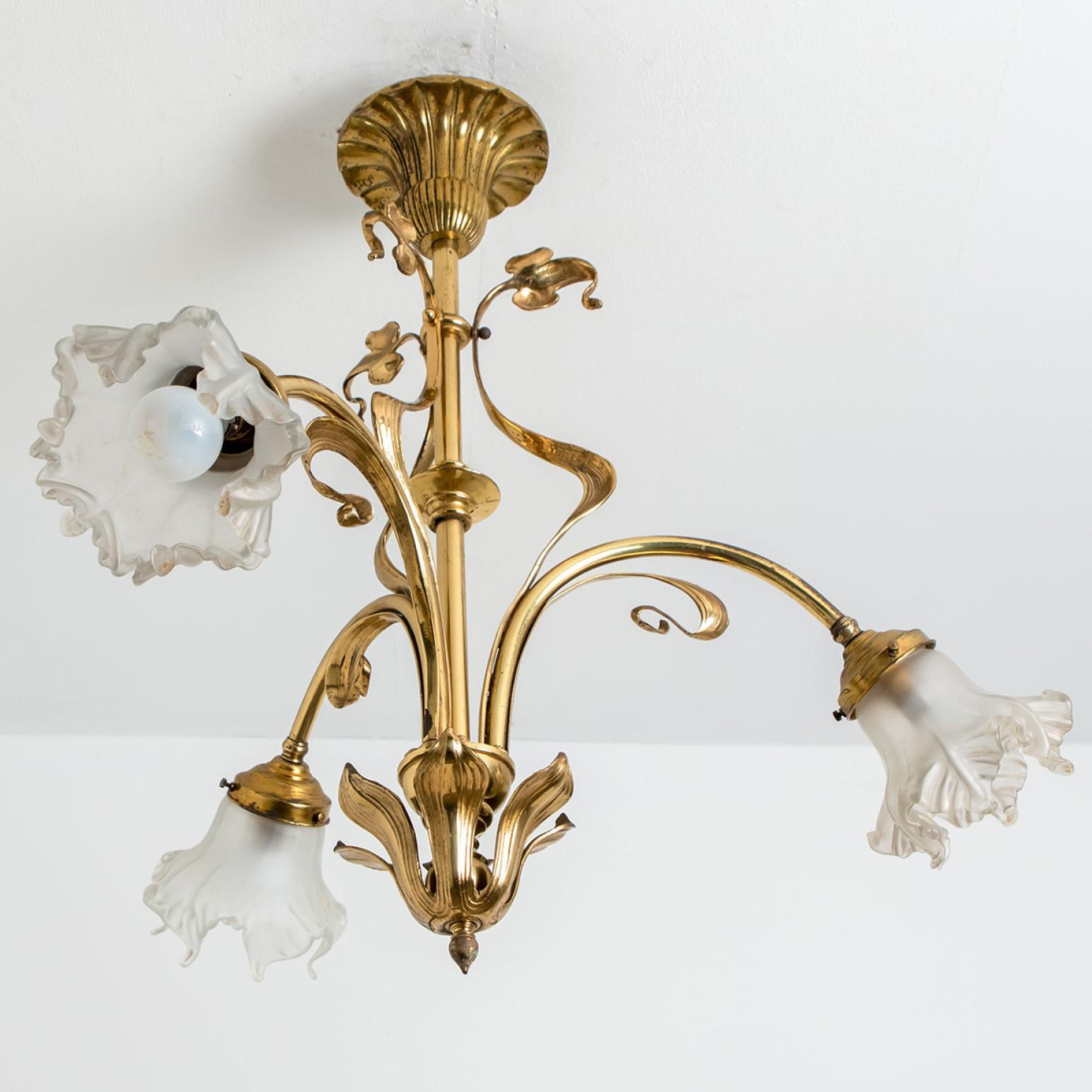 Bronze and Glass Chandelier, France, circa 1890 For Sale 3
