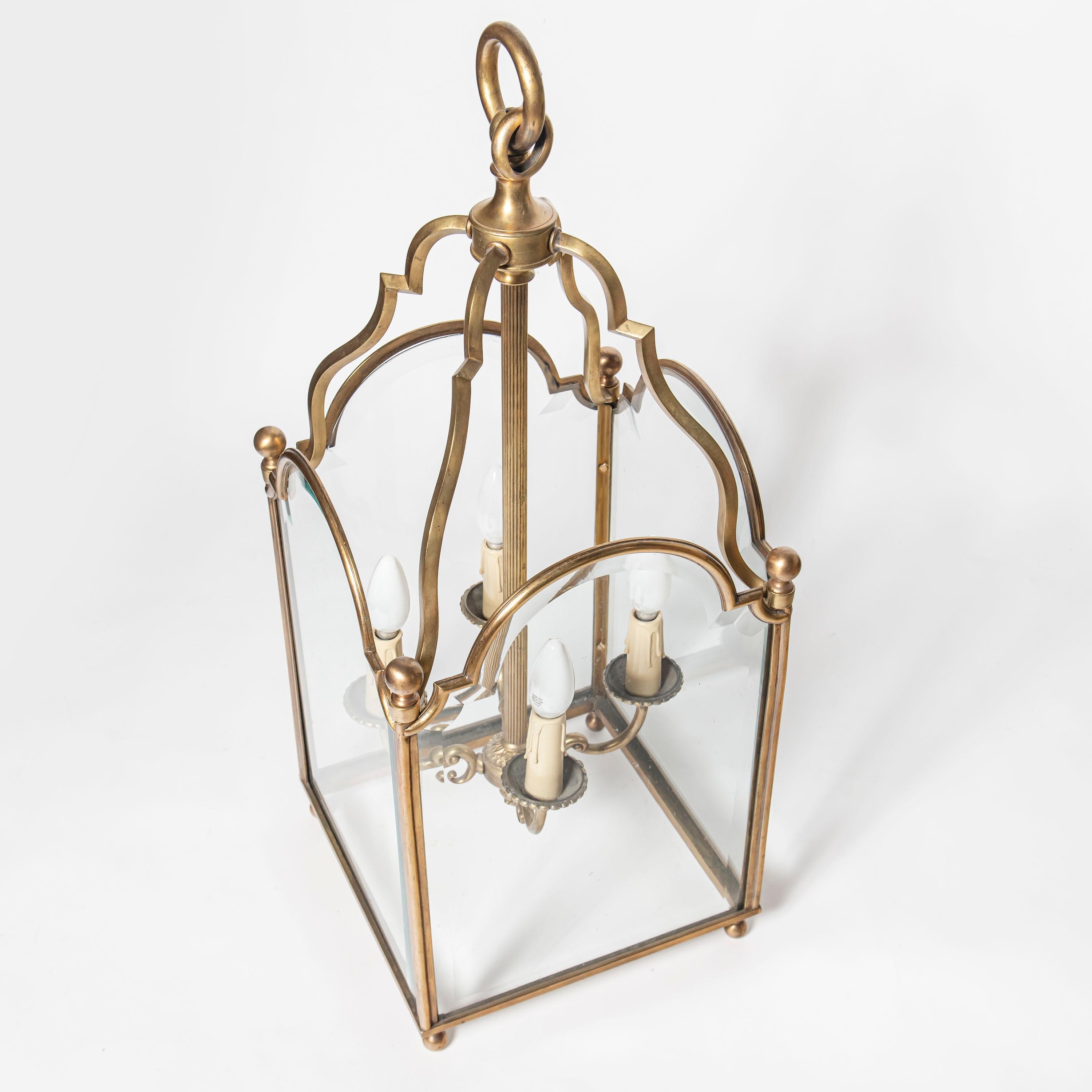 Bronze and Glass Lantern, Attributed to Maison Jansen, France, circa 1940 In Good Condition For Sale In Buenos Aires, Buenos Aires