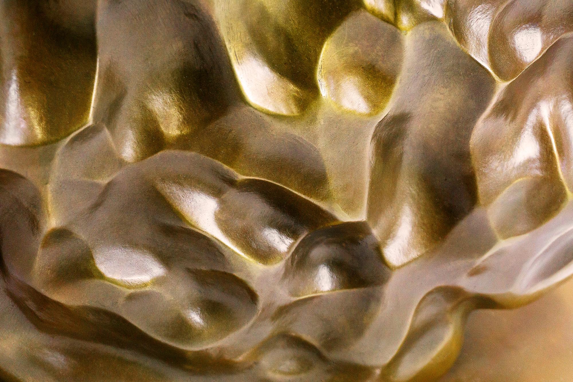 Table d'appoint en bronze et verre édition limitée Organic Textured Heart French Brown en vente 8