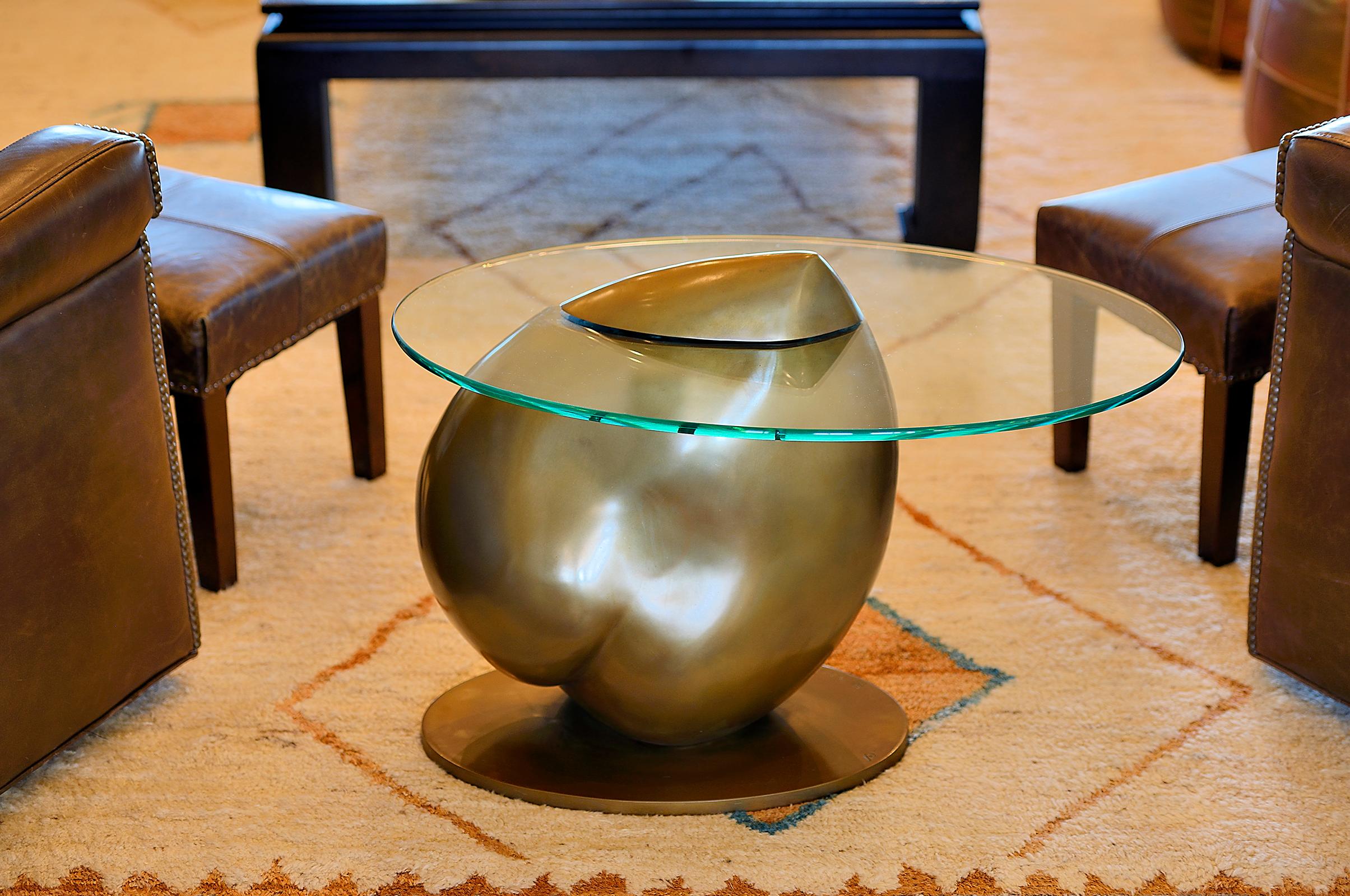 Table d'appoint en bronze et verre édition limitée Organic Textured Heart French Brown en vente 1