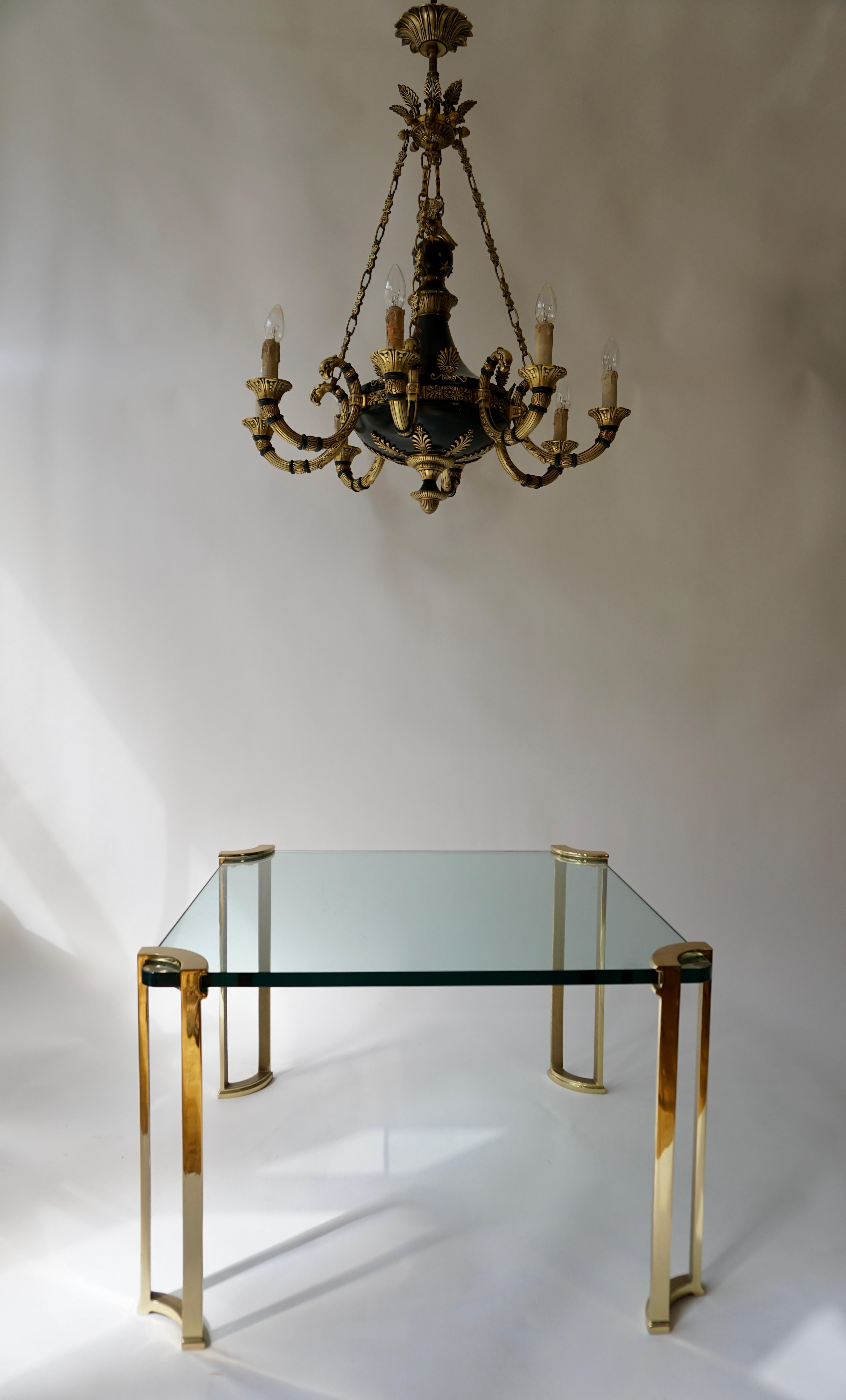 20ième siècle Table d'appoint en bronze et verre en vente