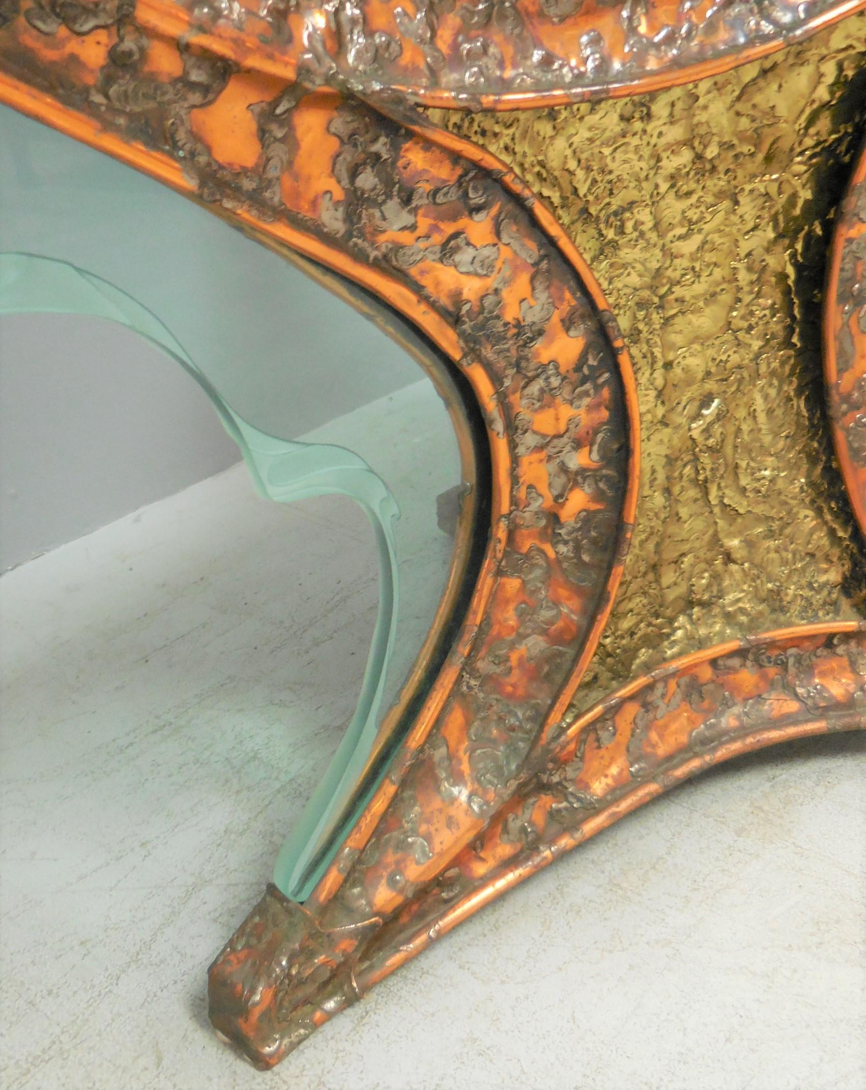 Esstisch aus Bronze und Glas, Jacques Duval Brasseur zugeschrieben, 1970er Jahre im Angebot 1