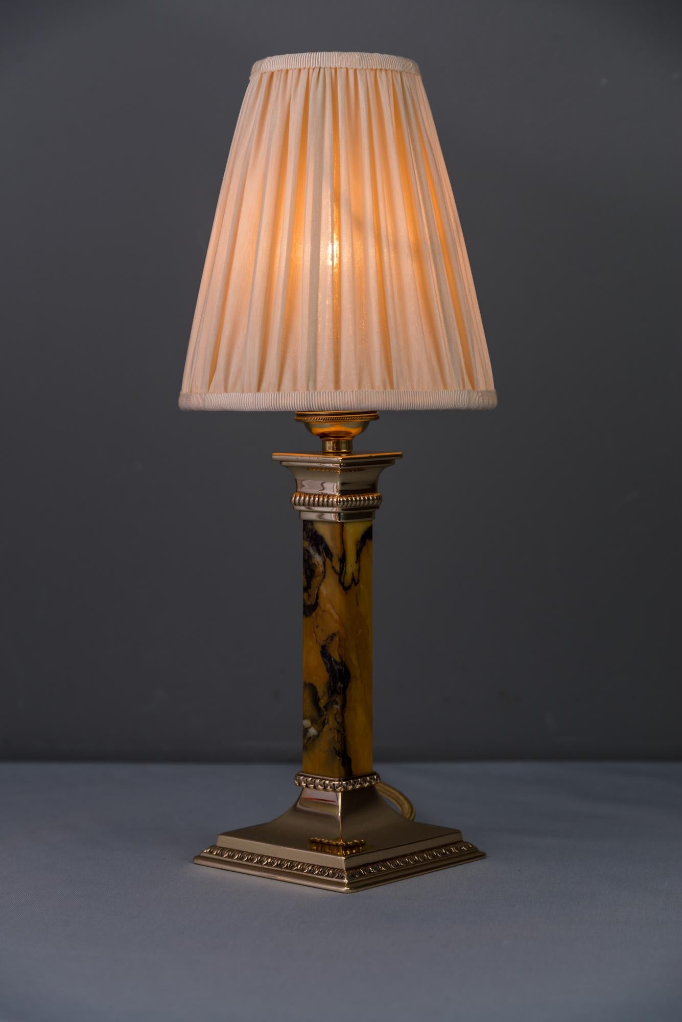 Bronze and Marble Art Deco Table Lamp with Fabric Shade, circa 1920s In Good Condition In Wien, AT