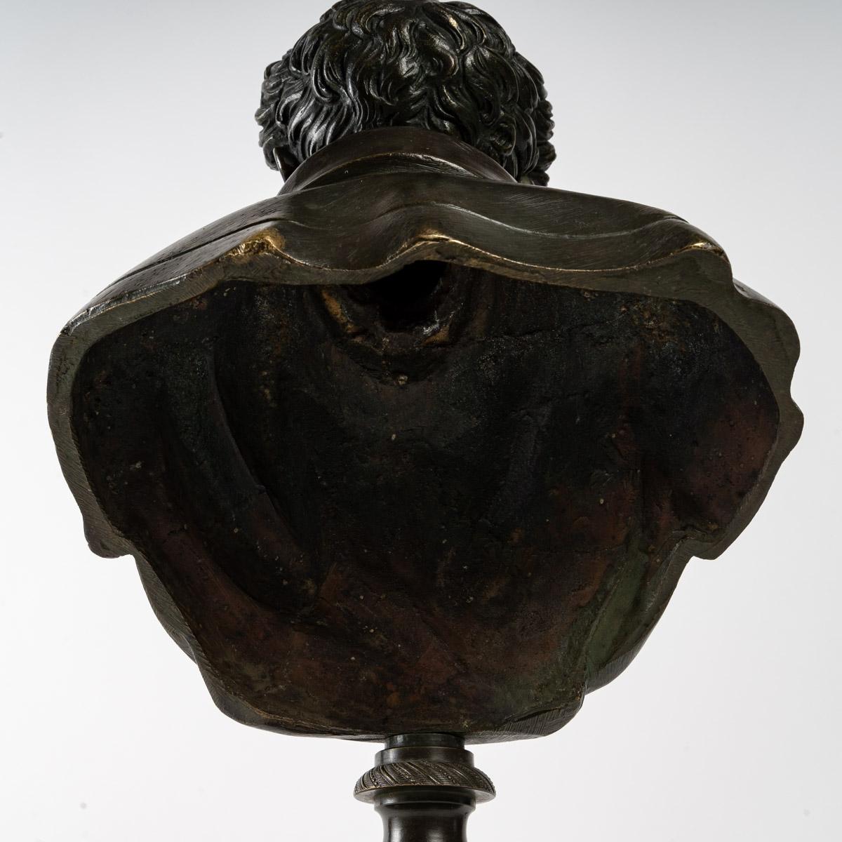 Bronze and Marble Bust from the 19th Century For Sale 4