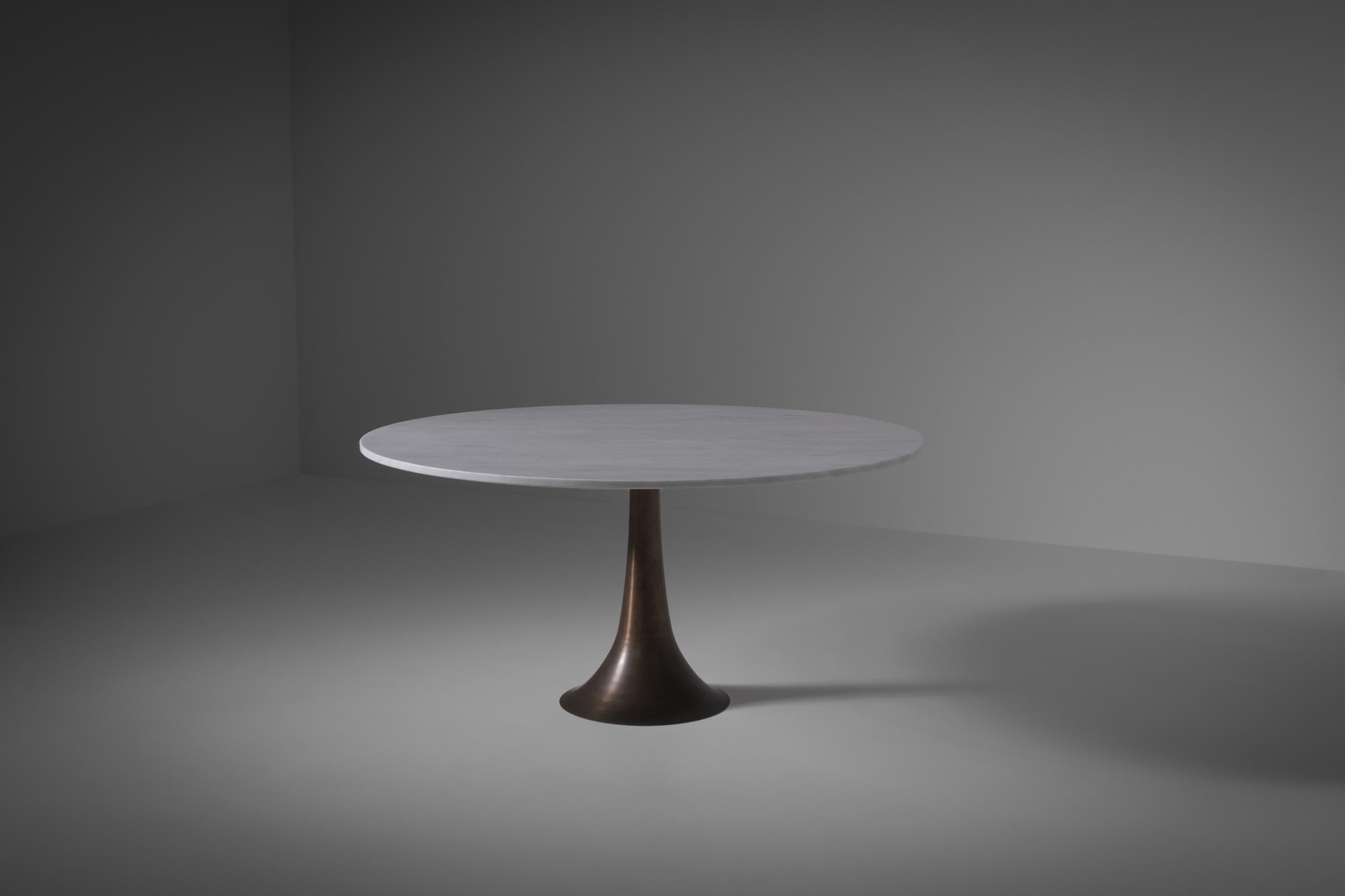 Italian Bronze and Marble Dining Table Mod. 302 by Angelo Mangiarotti for Bernini, Italy