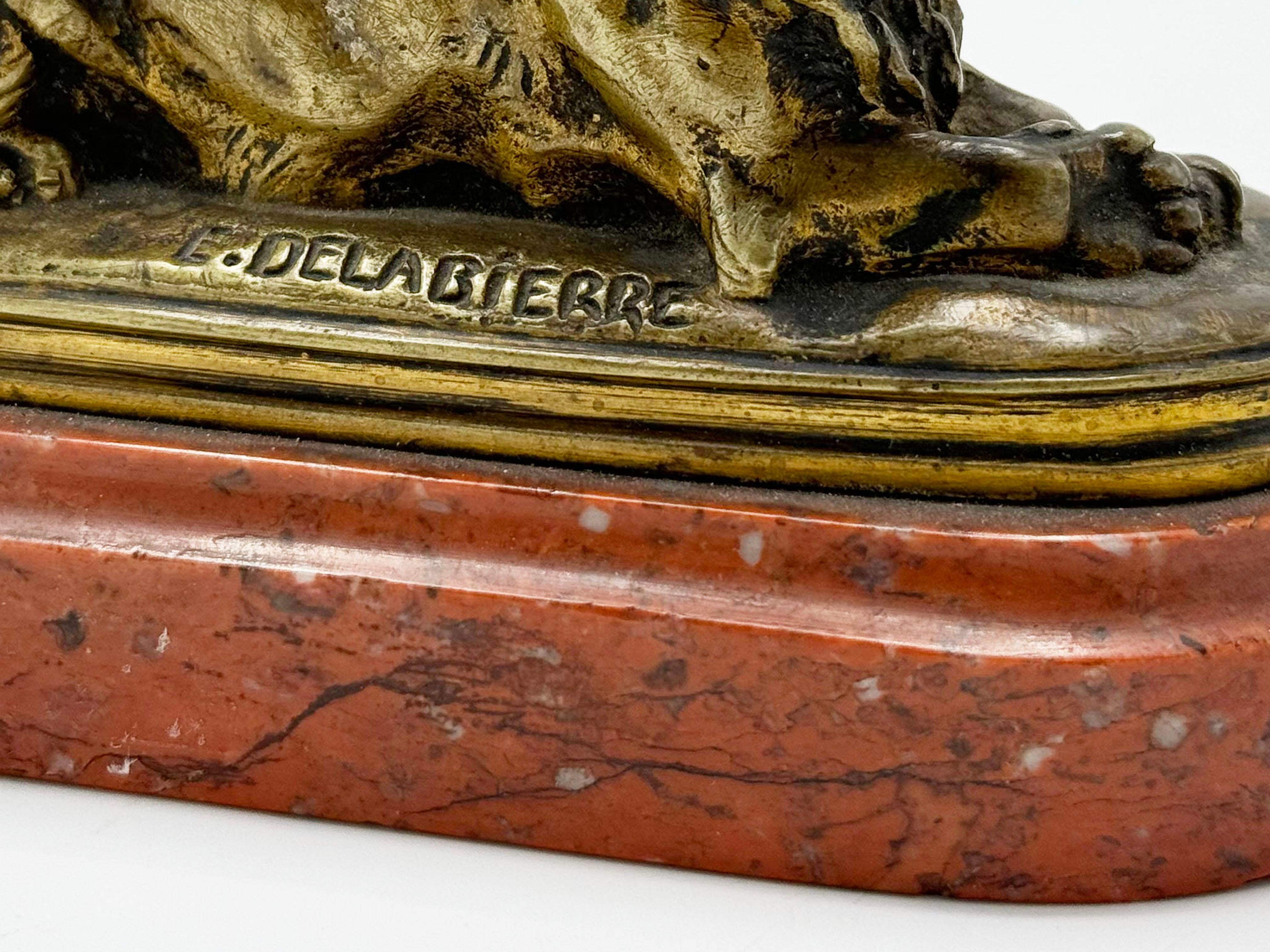 Bronzato Figura di leone in bronzo e marmo di Paul ÈDUARD DELABRIÉRRE 