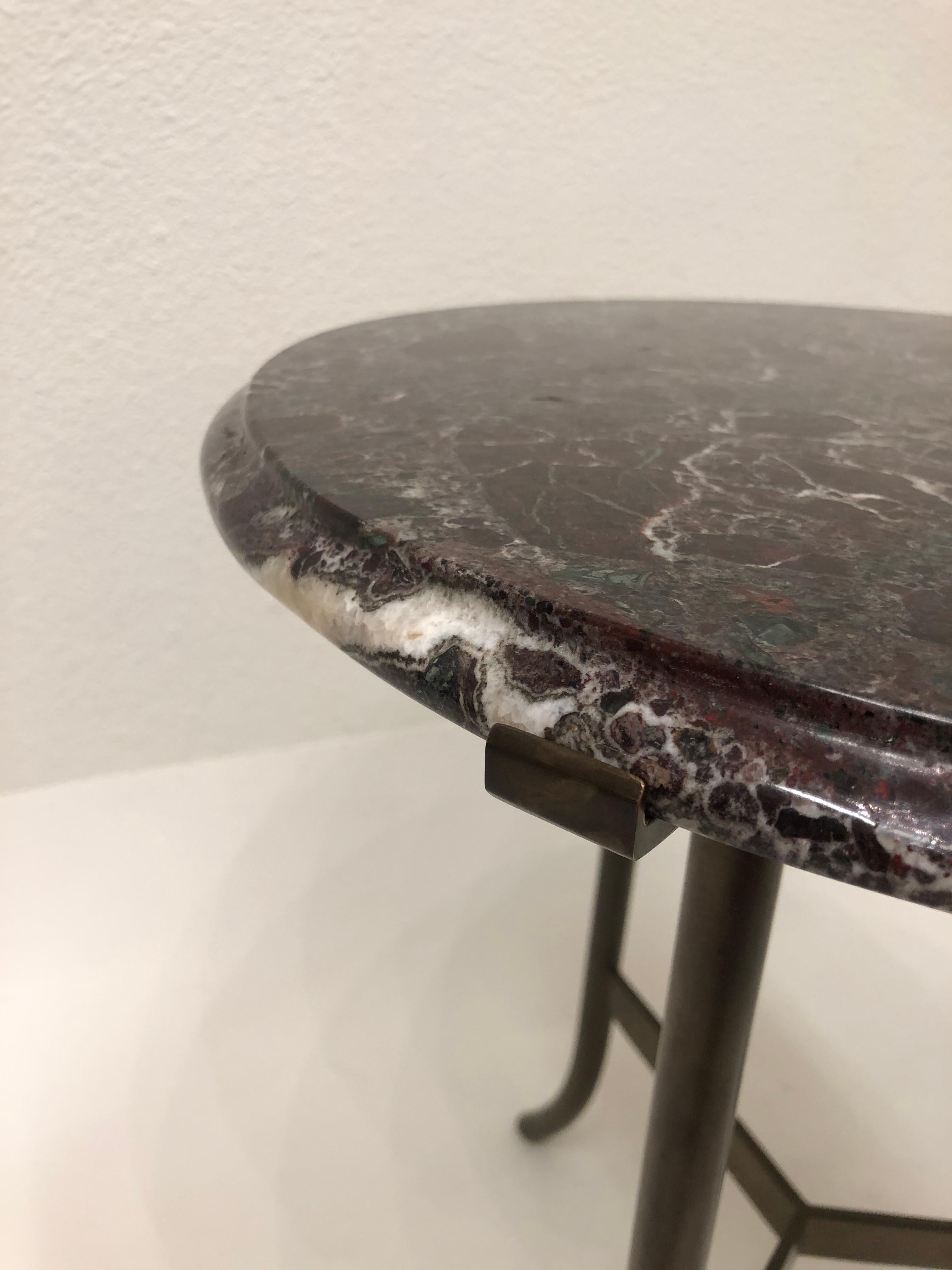 Bronze Table d'appoint en bronze et marbre à la manière de Cedric Hartman en vente