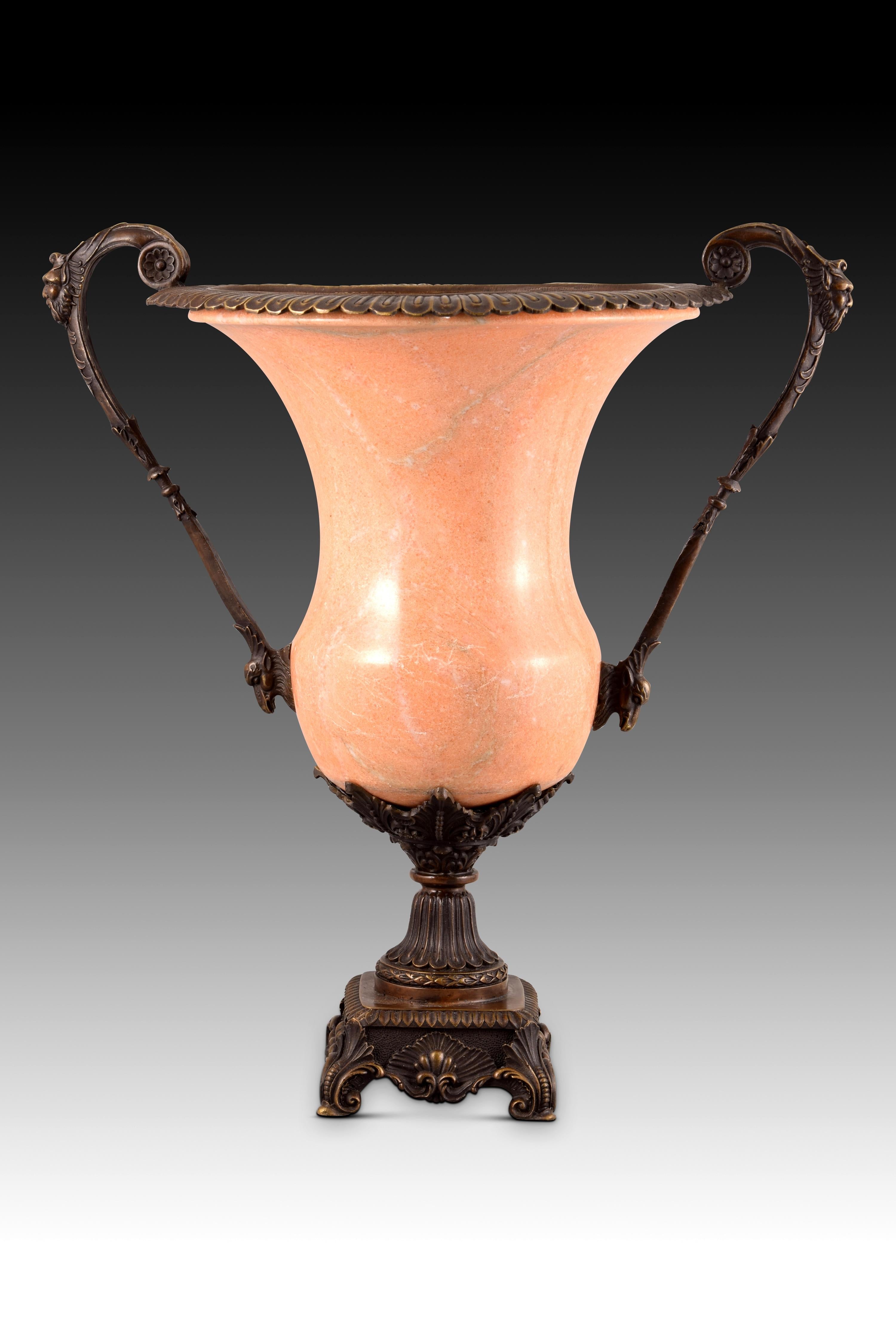 Bronze and Marble Vase or Cup In Good Condition For Sale In Madrid, ES