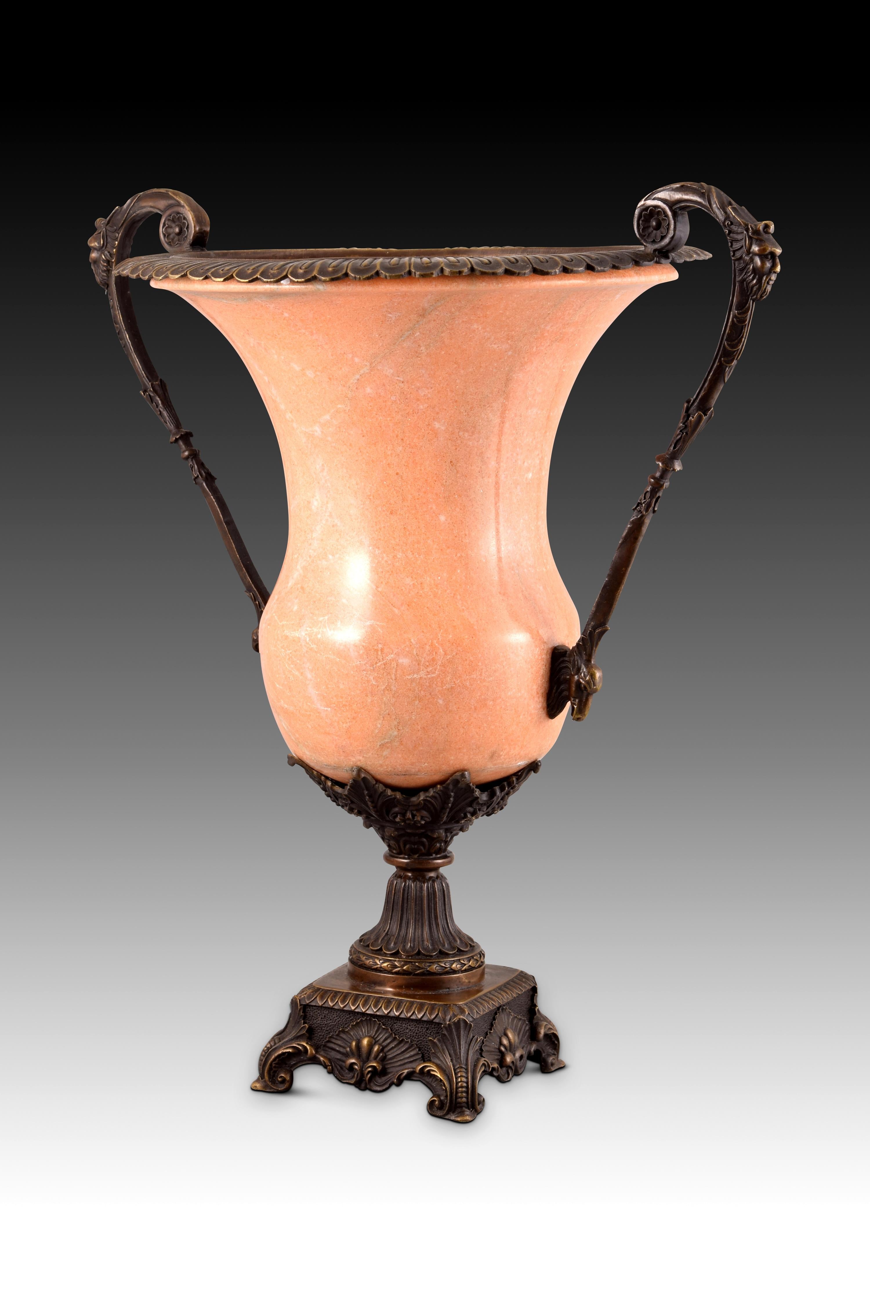 Vaso o coppa in bronzo e marmo in vendita 1