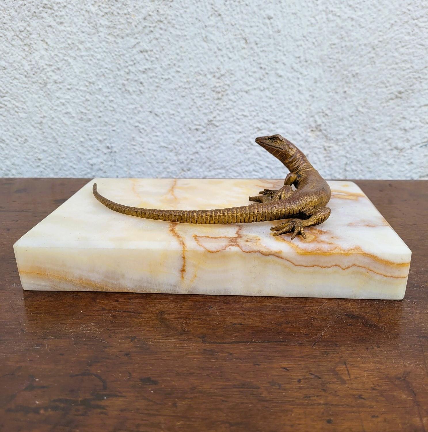 Scultura di lucertola in bronzo e onice, fine XIX inizio XX secolo in vendita 2