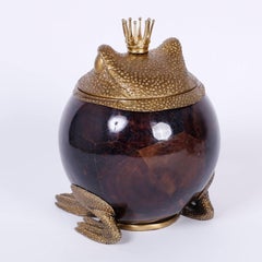 Bronze and Penshell Small Frog Box