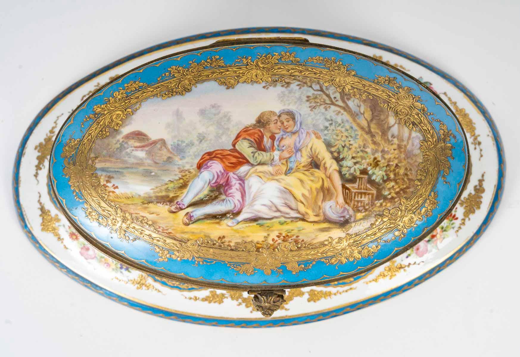 Gilt Bronze and Porcelain Box, Napoleon III Period, 19th Century. For Sale