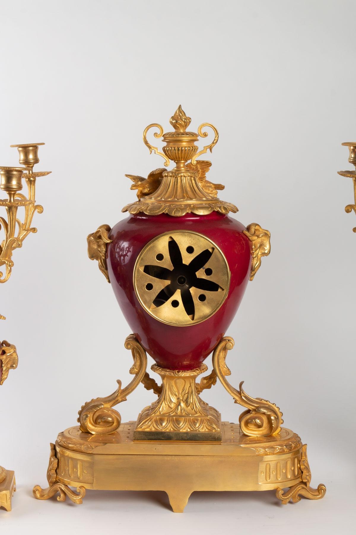 Bronze and Sèvres Porcelain Mantel Clock 6