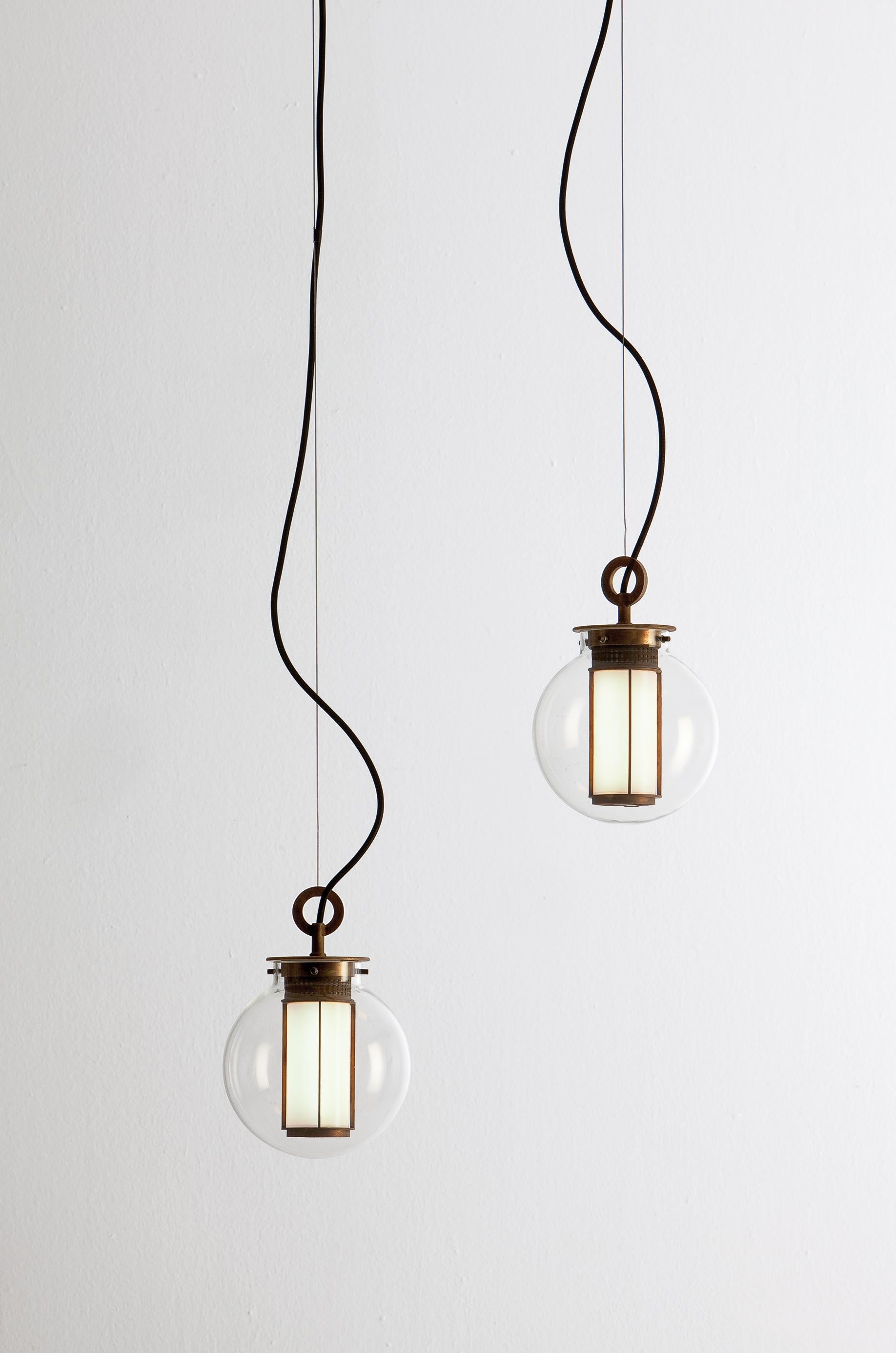 Bai T Kronleuchter II aus Bronze und transparentem Glas von Parachilna im Angebot 1